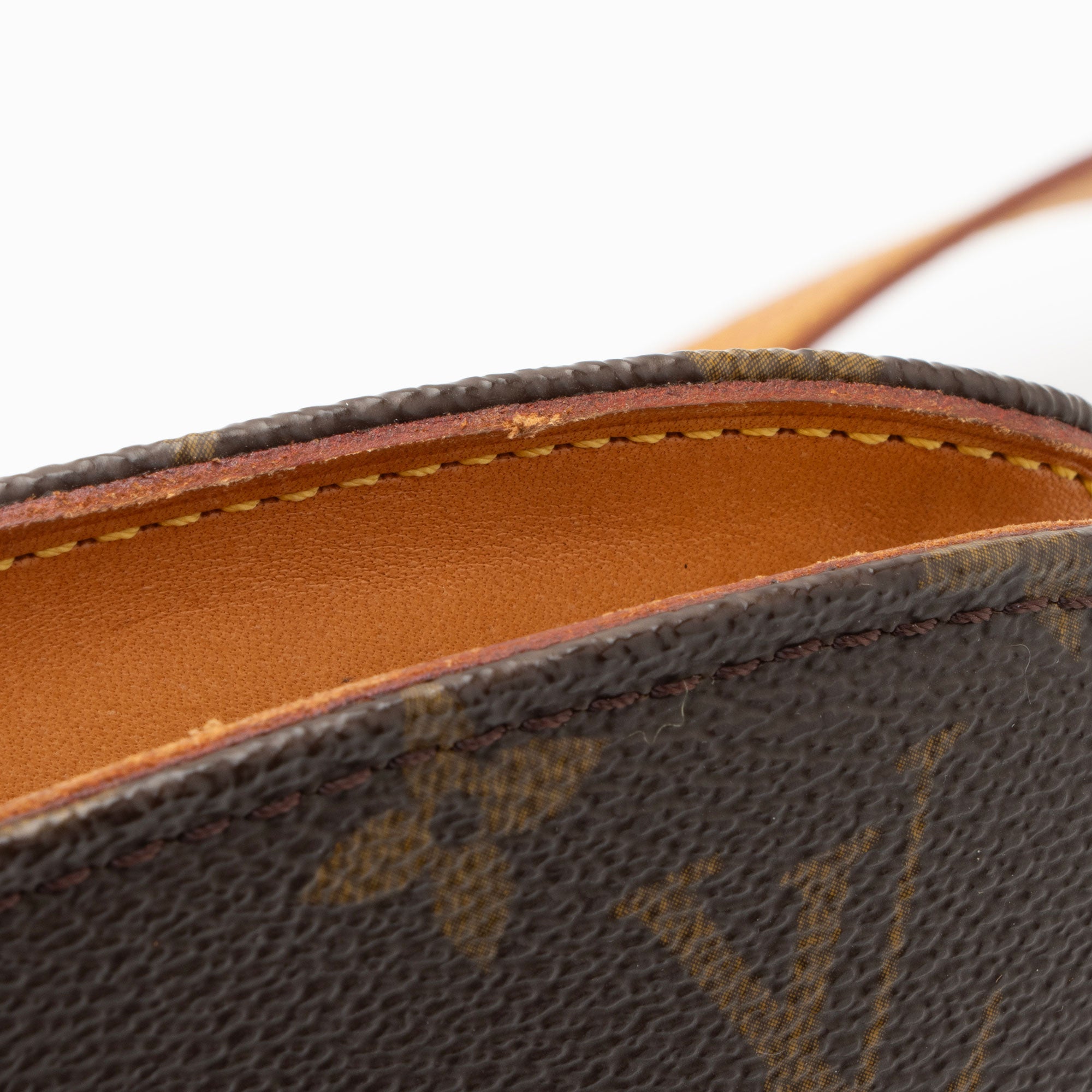 Louis Vuitton Vintage Monogram Canvas Drouot Shoulder Bag (SHF-1DGF9G)