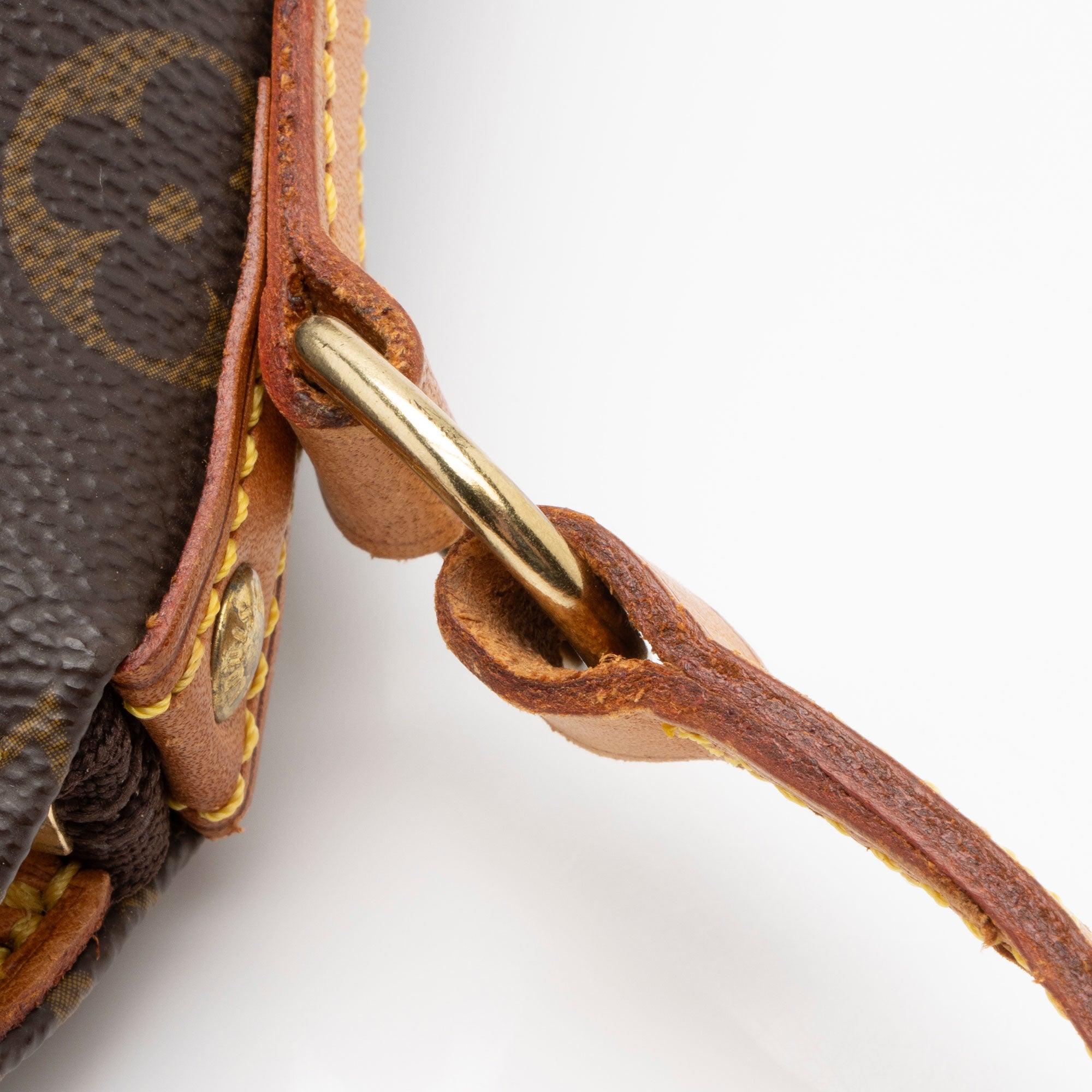 Louis Vuitton Vintage Monogram Canvas Drouot Shoulder Bag (SHF-1DGF9G)