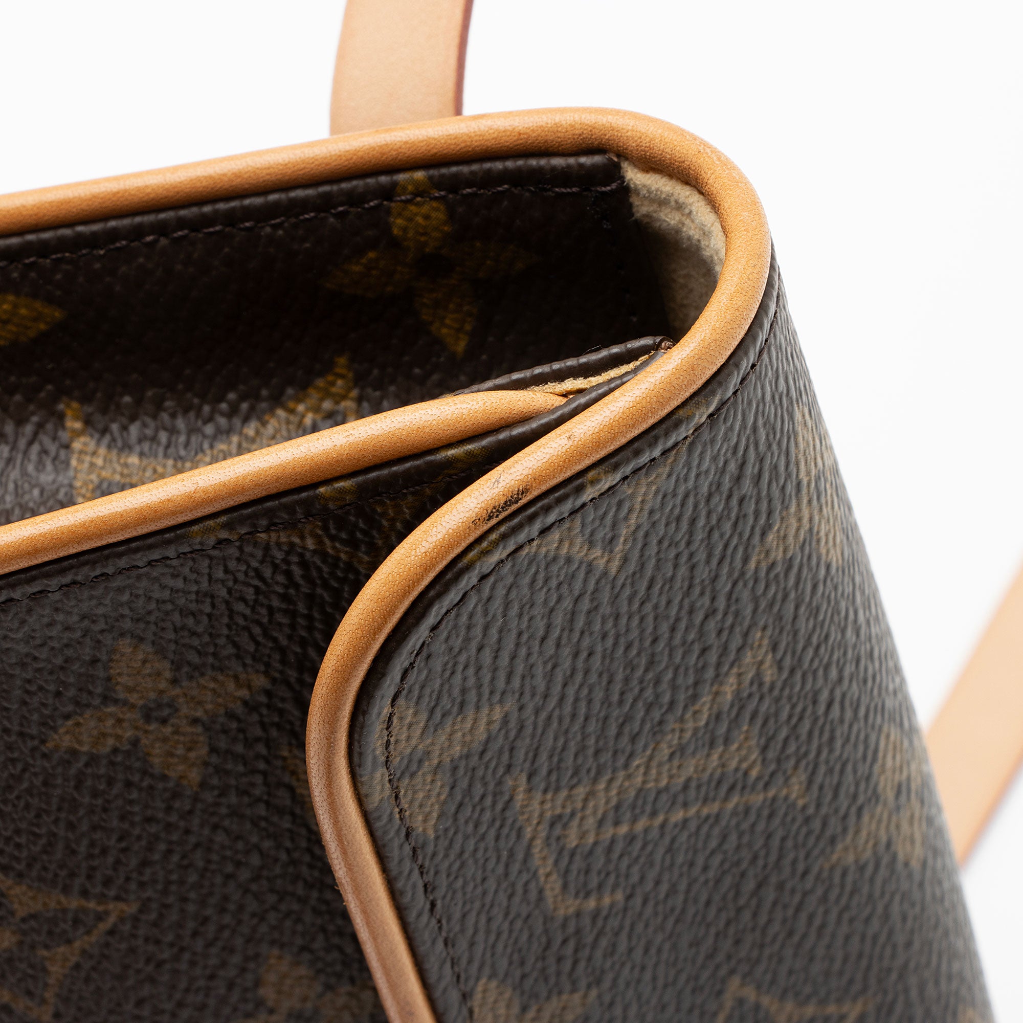 Louis Vuitton Vintage Monogram Canvas Florentine Pochette Belt Bag