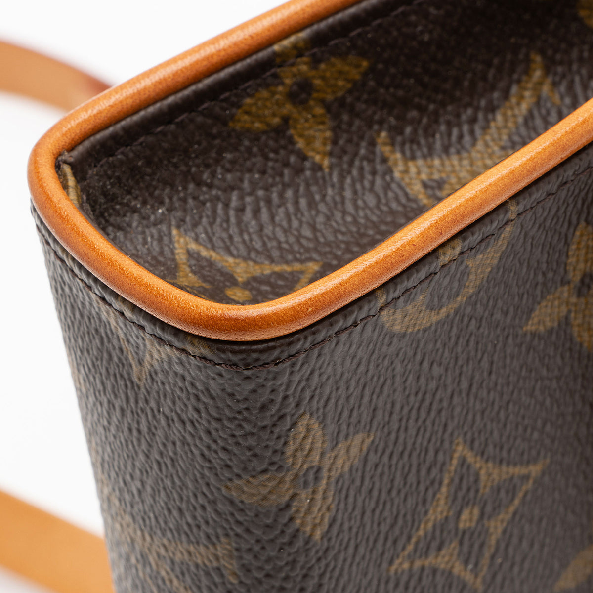 Louis Vuitton Vintage Monogram Canvas Florentine Pochette Belt Bag