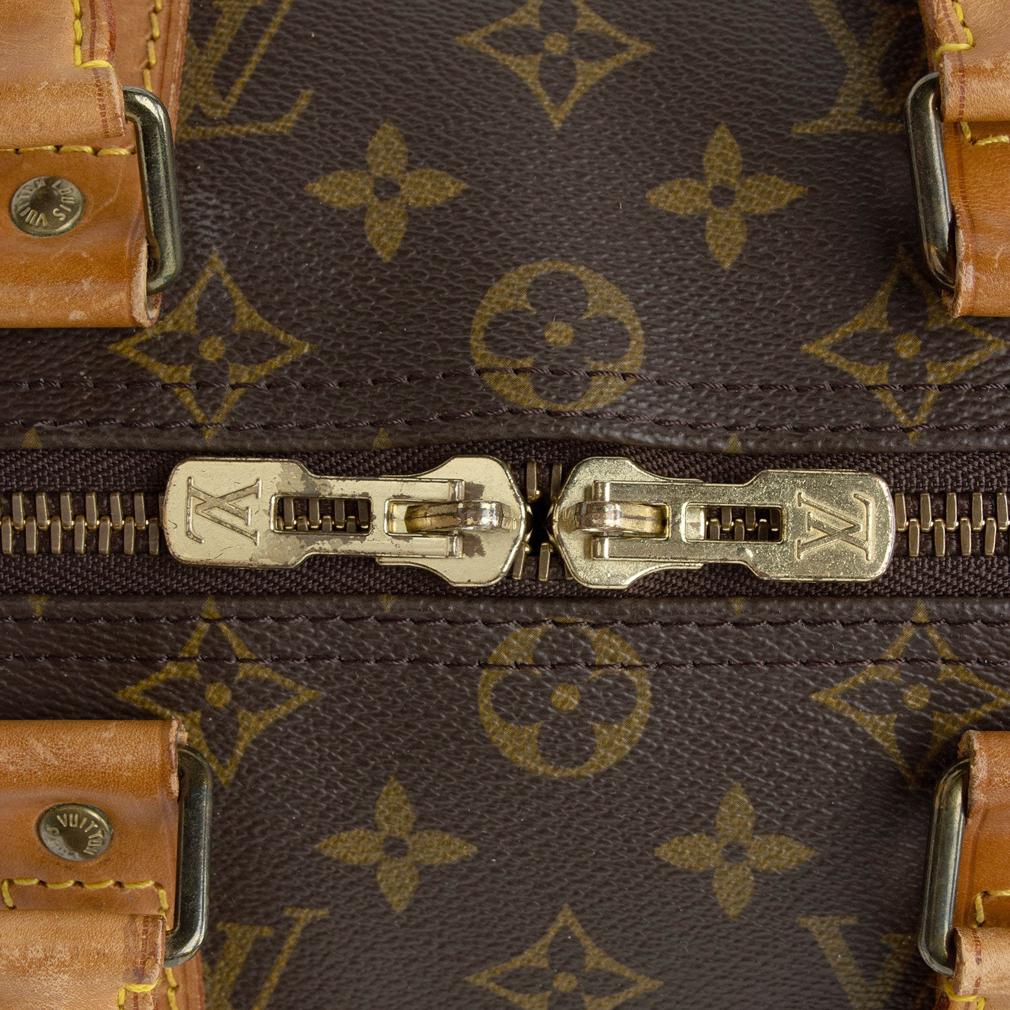 Louis Vuitton Vintage Monogram Canvas Keepall 45 Duffle Bag (SHF-sR0lBl)