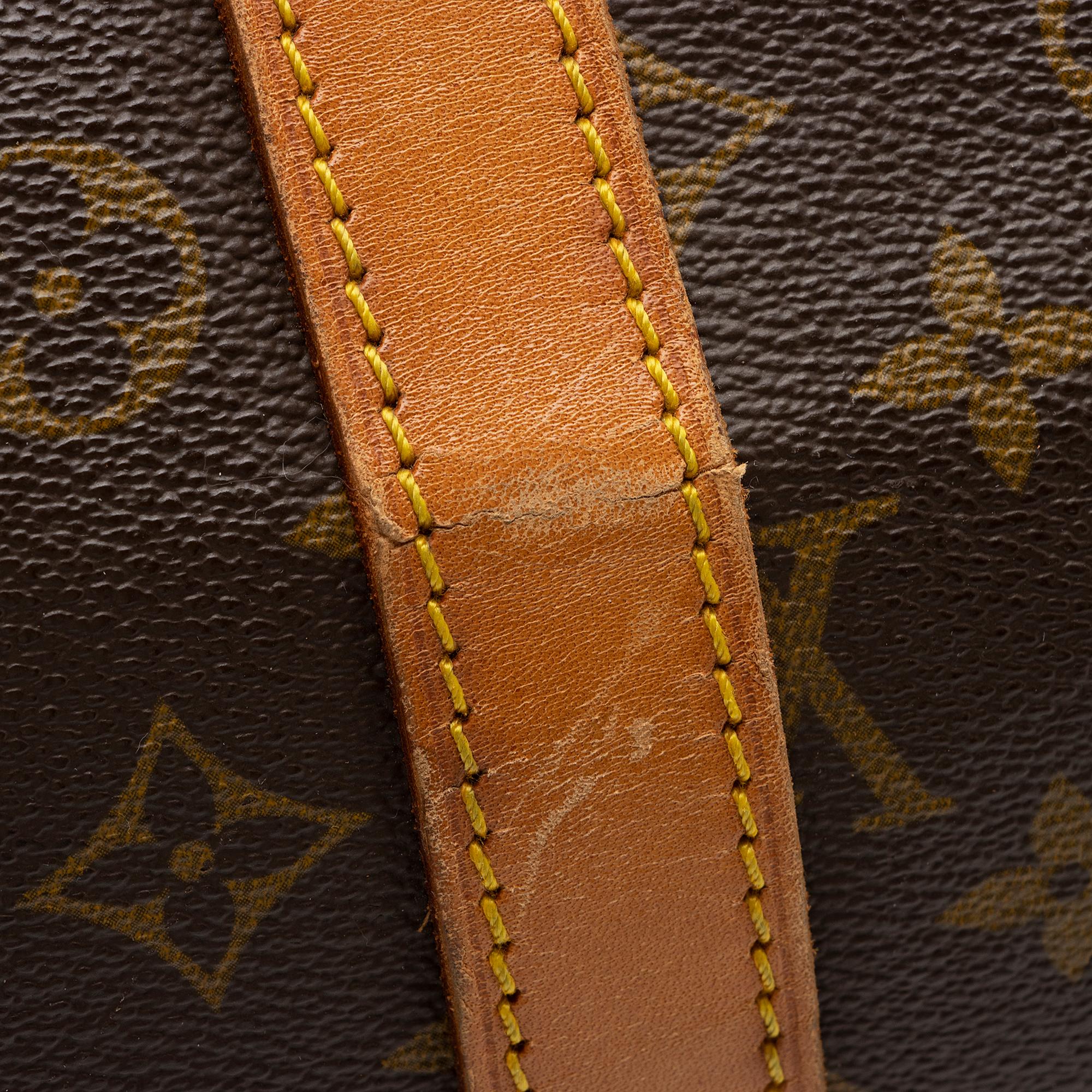 Louis Vuitton Vintage Monogram Canvas Keepall 55 Duffle Bag (SHF-HJ33aV)