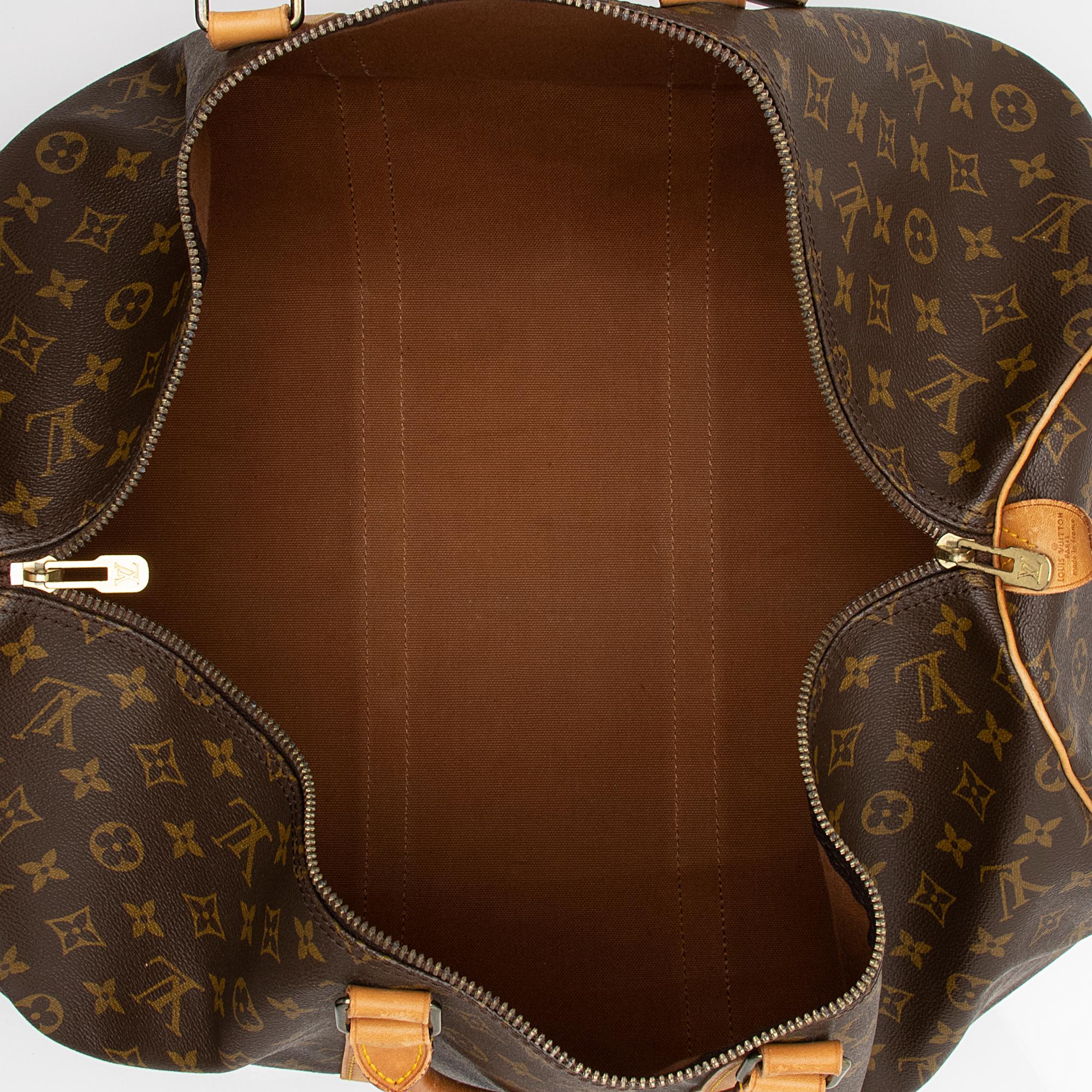 Louis Vuitton Vintage Monogram Canvas Keepall 55 Duffle Bag (SHF-HJ33aV)