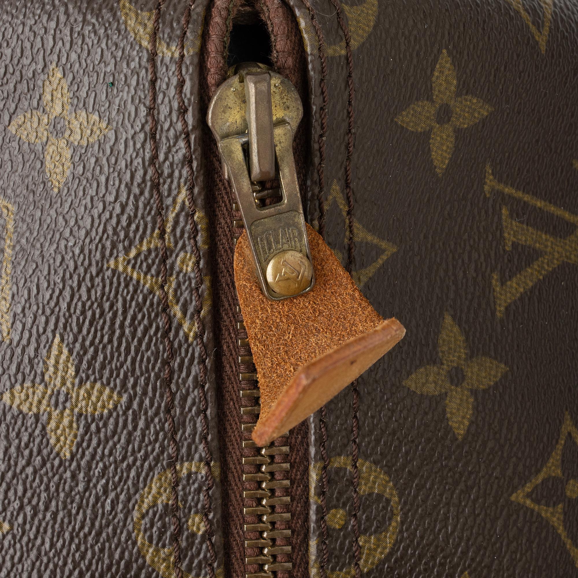 Louis Vuitton Vintage Monogram Canvas Keepall 55 Duffle Bag (SHF-YIKVeb)