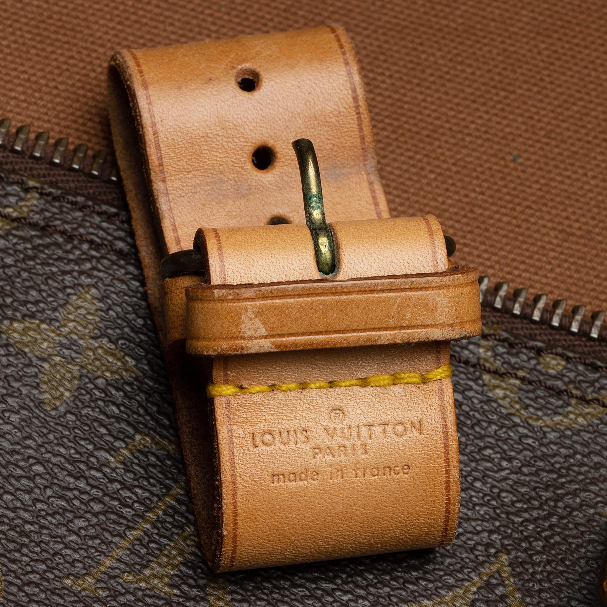 Louis Vuitton Vintage Monogram Canvas Keepall 55 Duffle Bag (SHF-YIKVeb)