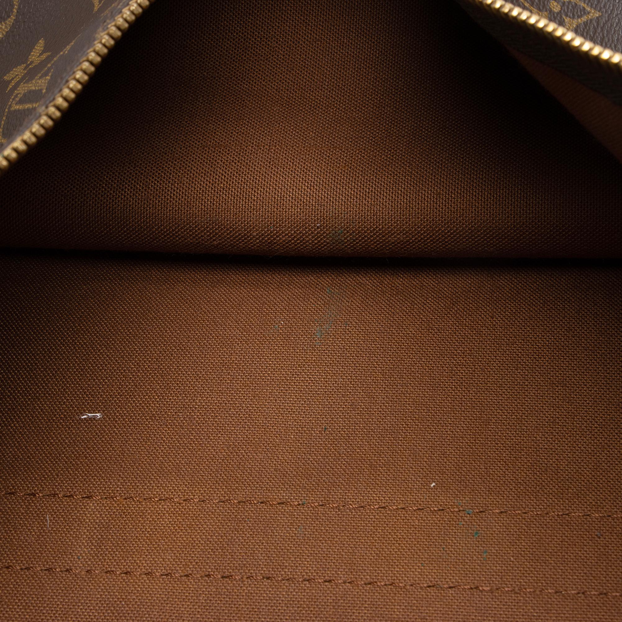 Louis Vuitton Vintage Monogram Canvas Keepall 55 Duffle Bag (SHF-7T21wA)