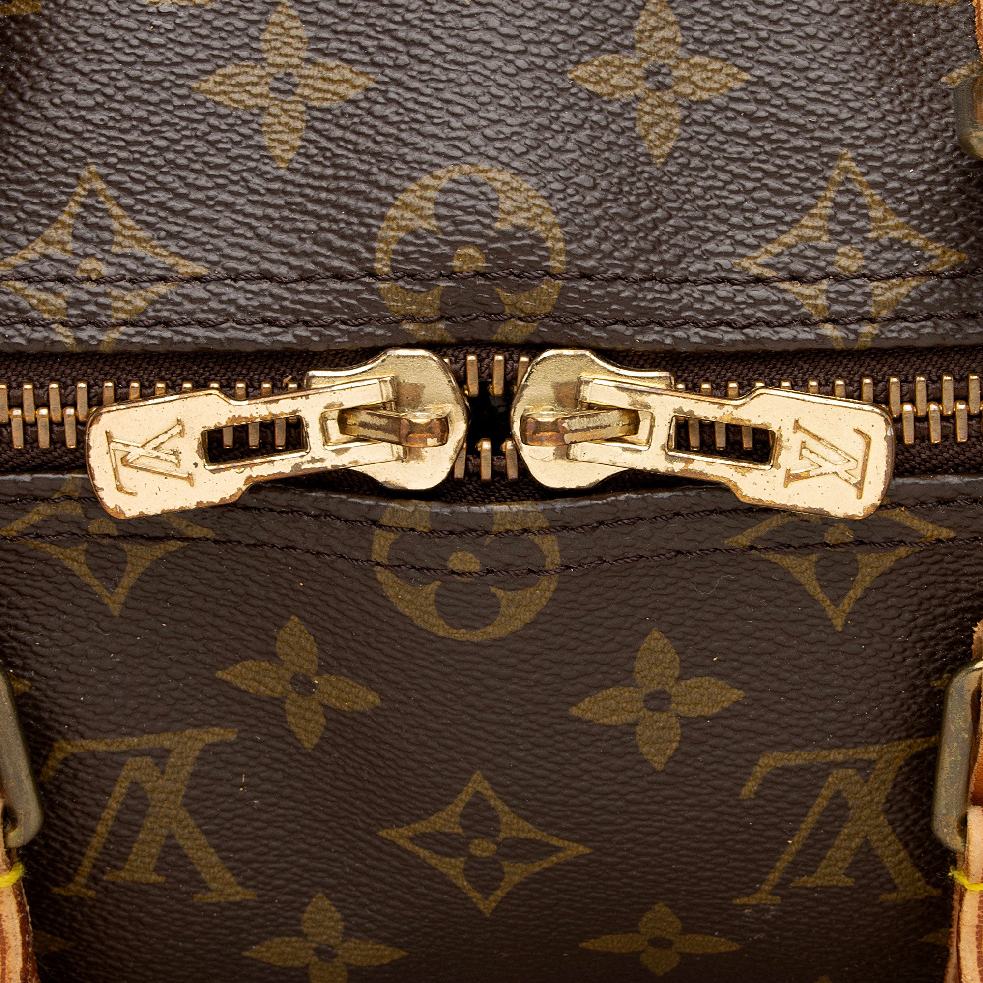 Louis Vuitton Vintage Monogram Canvas Keepall Bandouliere 50 Duffle Bag (SHF-MsNrAx)