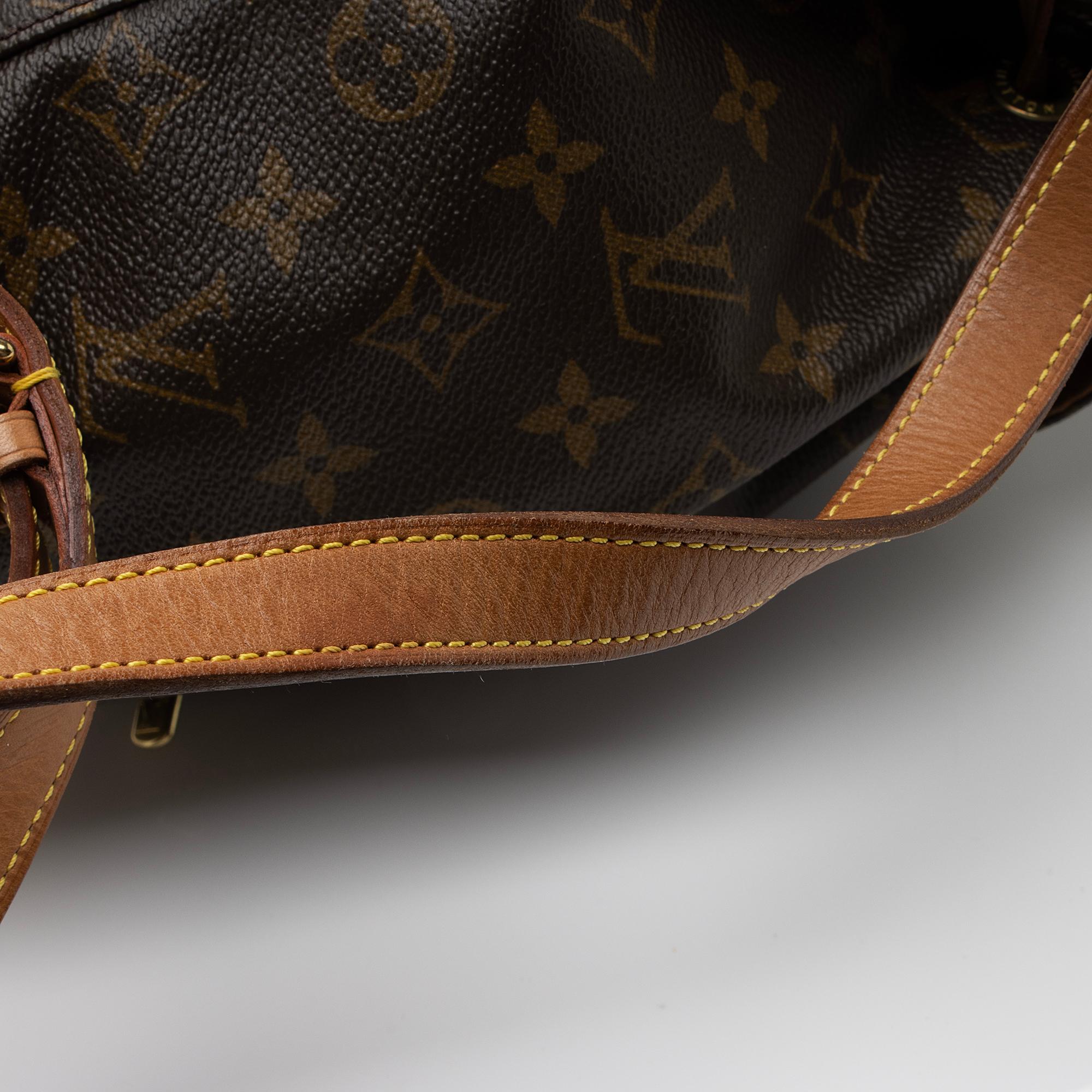 Louis Vuitton Vintage Monogram Canvas Montsouris MM Backpack (SHF-EUGvQe)