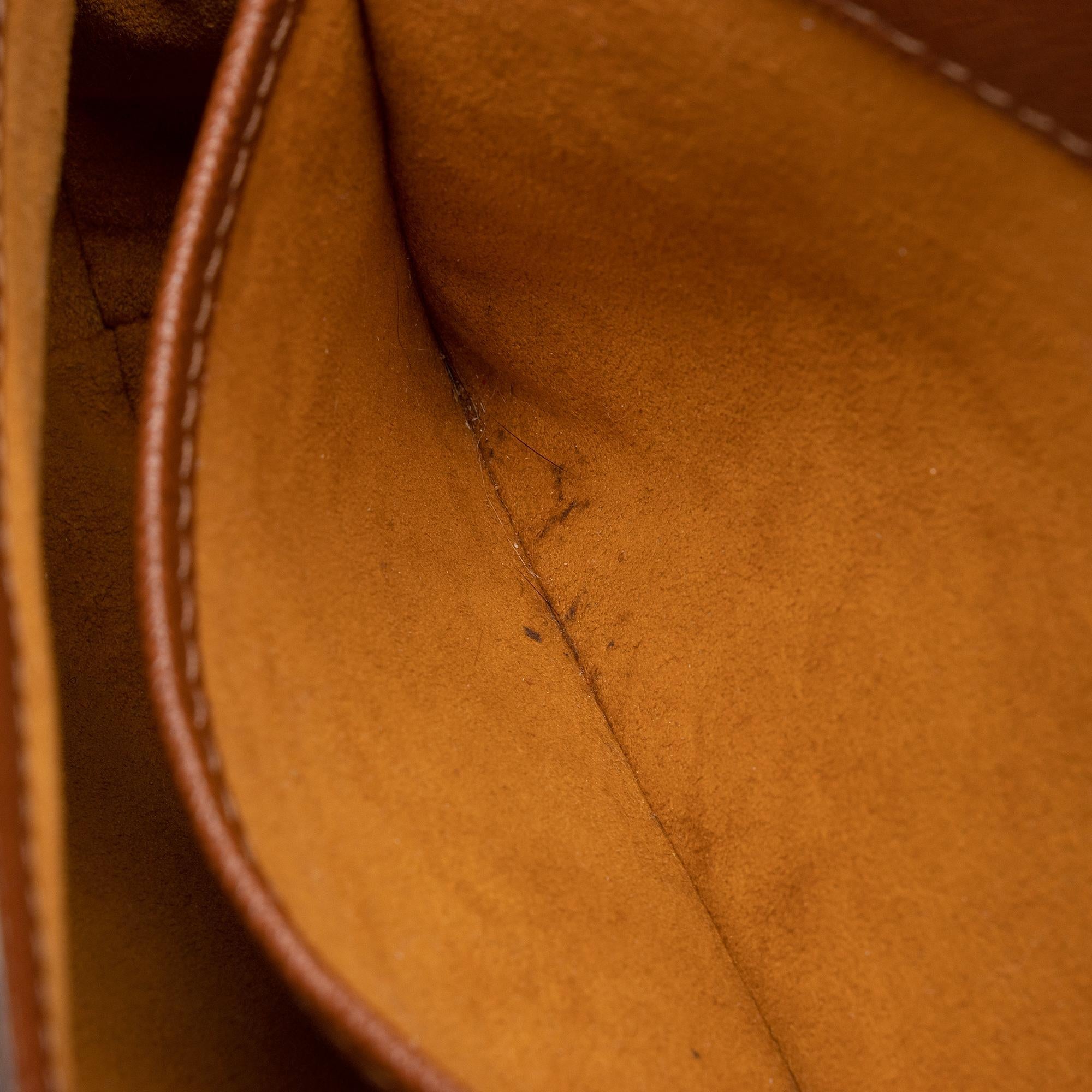 Louis Vuitton Vintage Monogram Canvas Musette Tango Shoulder Bag (SHF-xSc04e)