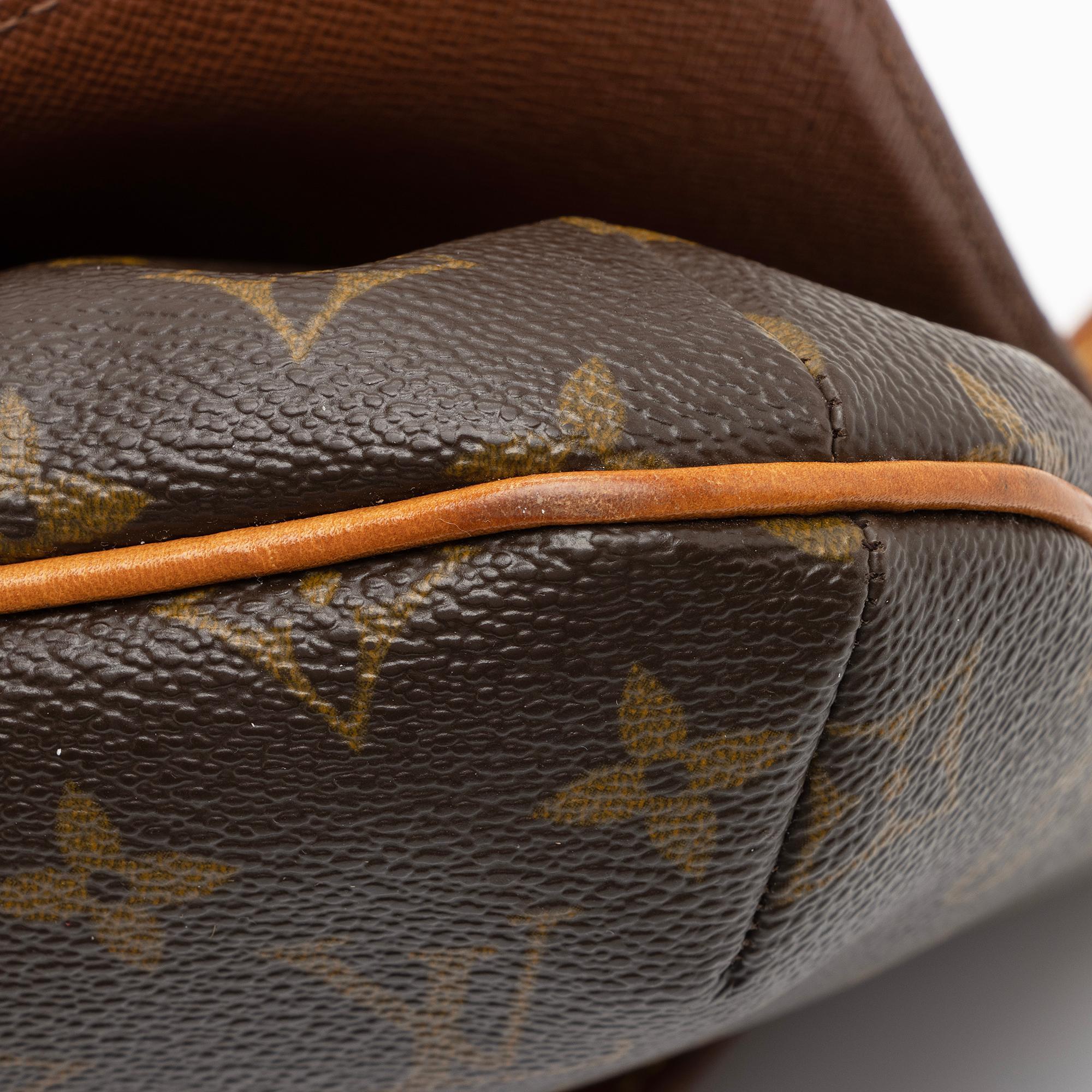 Louis Vuitton Vintage Monogram Canvas Musette Tango Shoulder Bag (SHF-xSc04e)