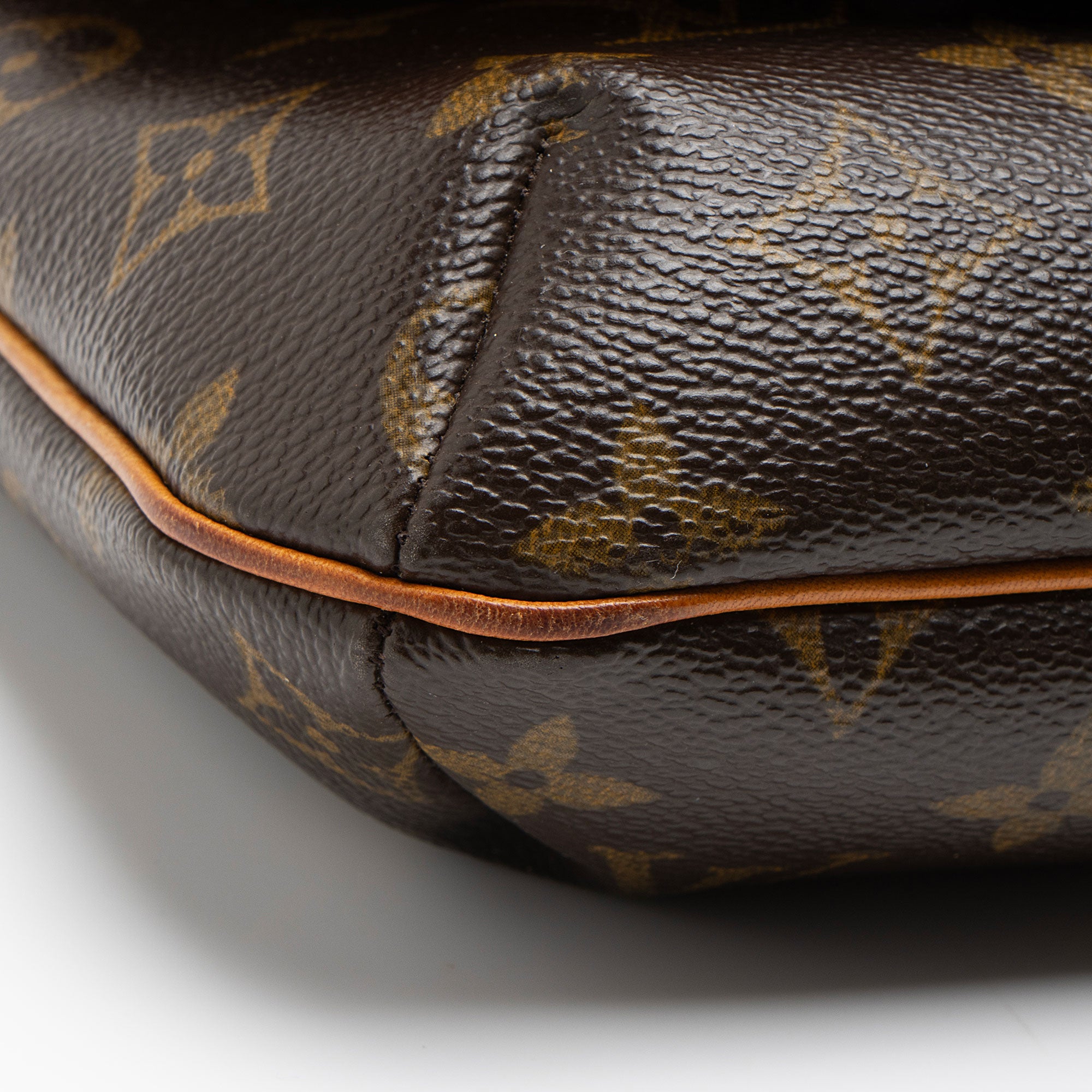 Louis Vuitton Vintage Monogram Canvas Musette Tango Shoulder Bag (SHF-fTteXX)