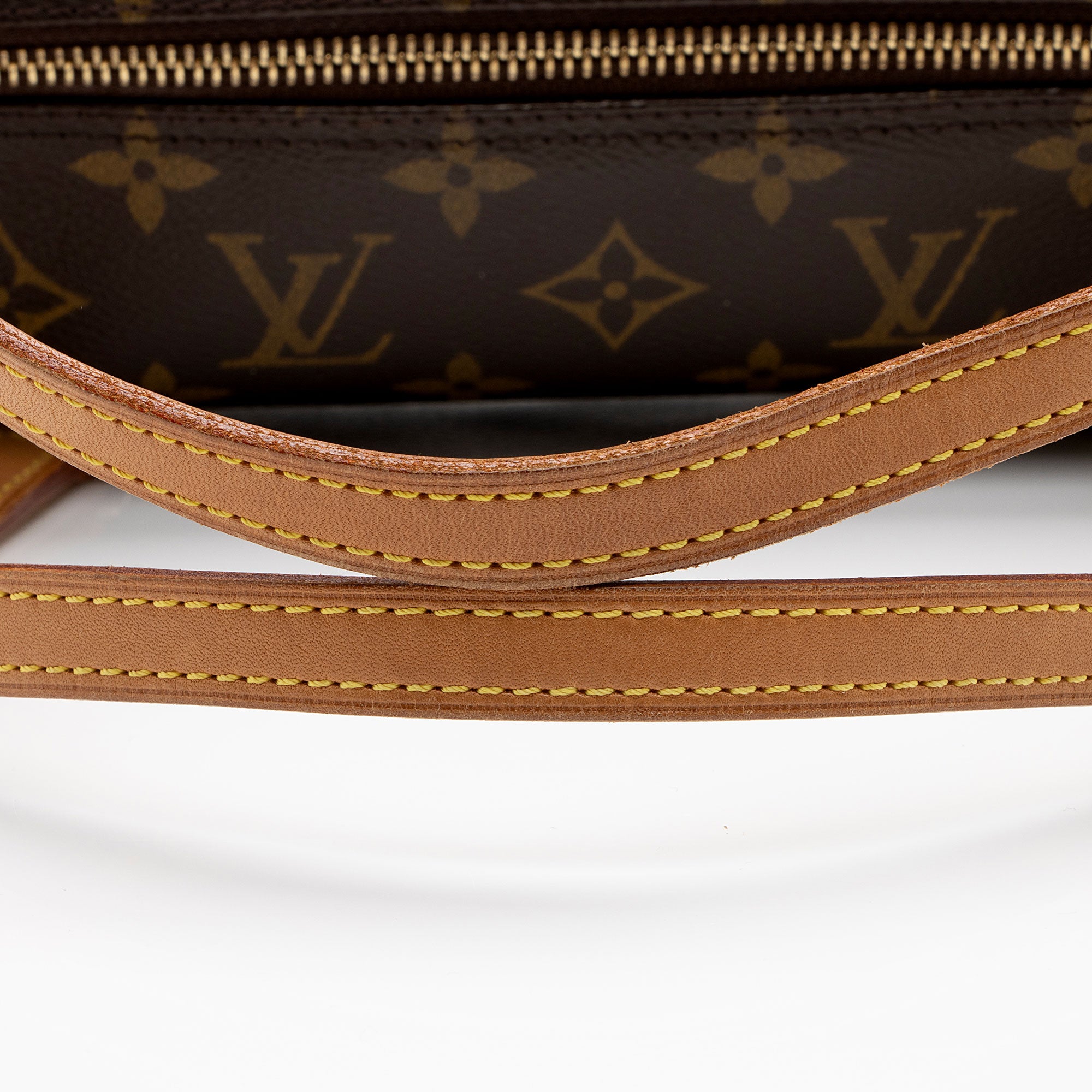Louis Vuitton Vintage Monogram Canvas Papillon 30 Satchel (SHF-LL8yM5)