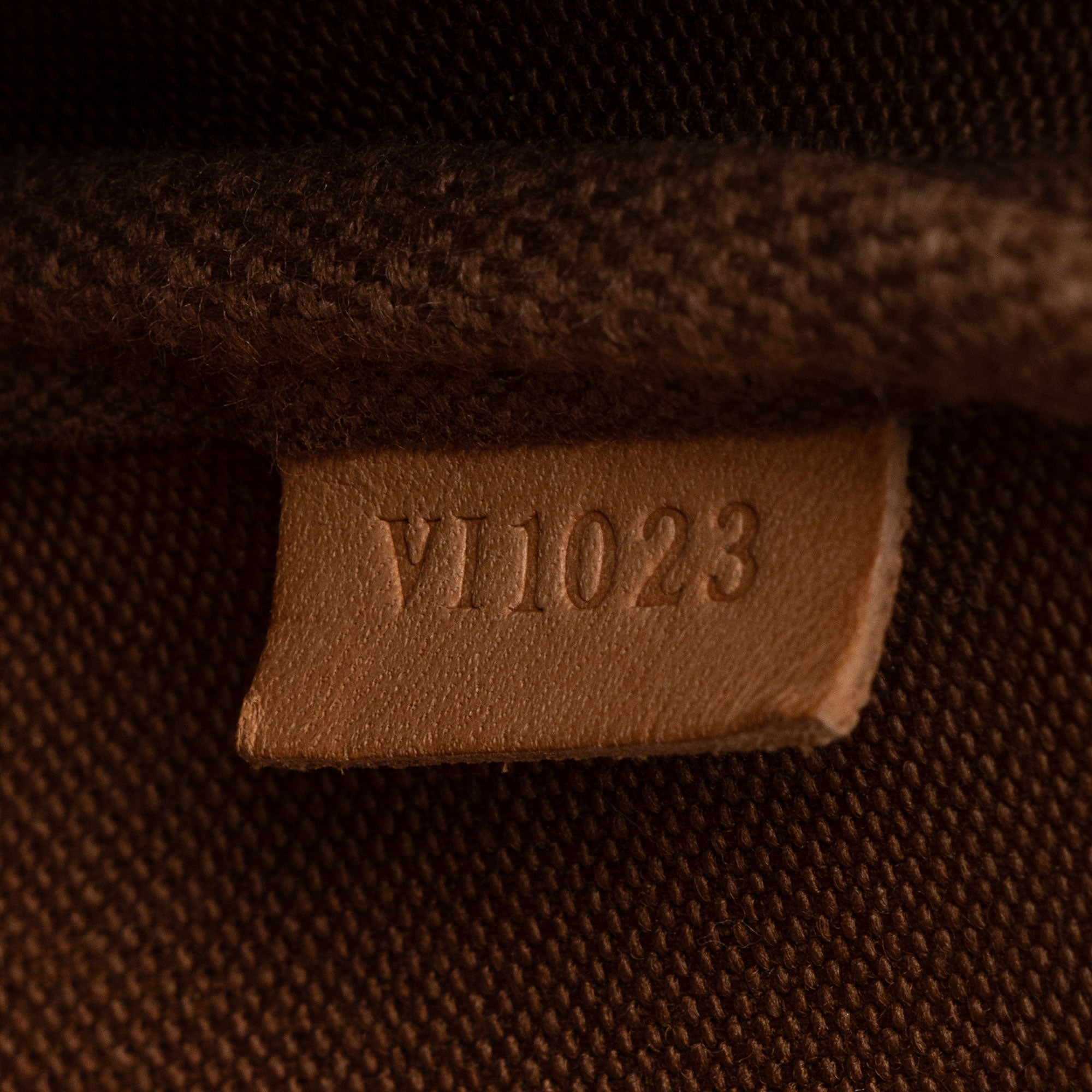 Louis Vuitton Vintage Monogram Canvas Pochette Accessoires