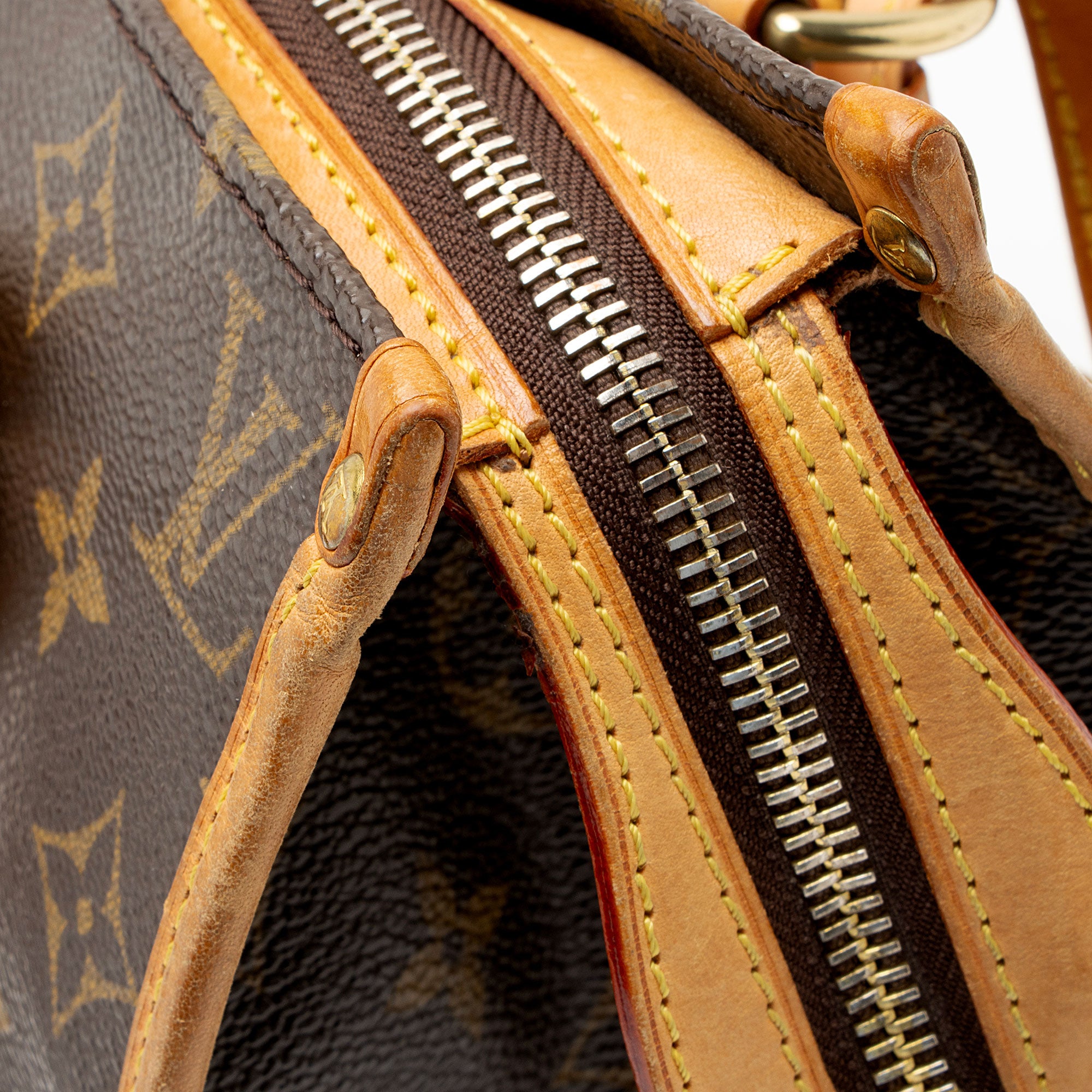 Louis Vuitton Vintage Monogram Canvas Popincourt Haute Shoulder Bag