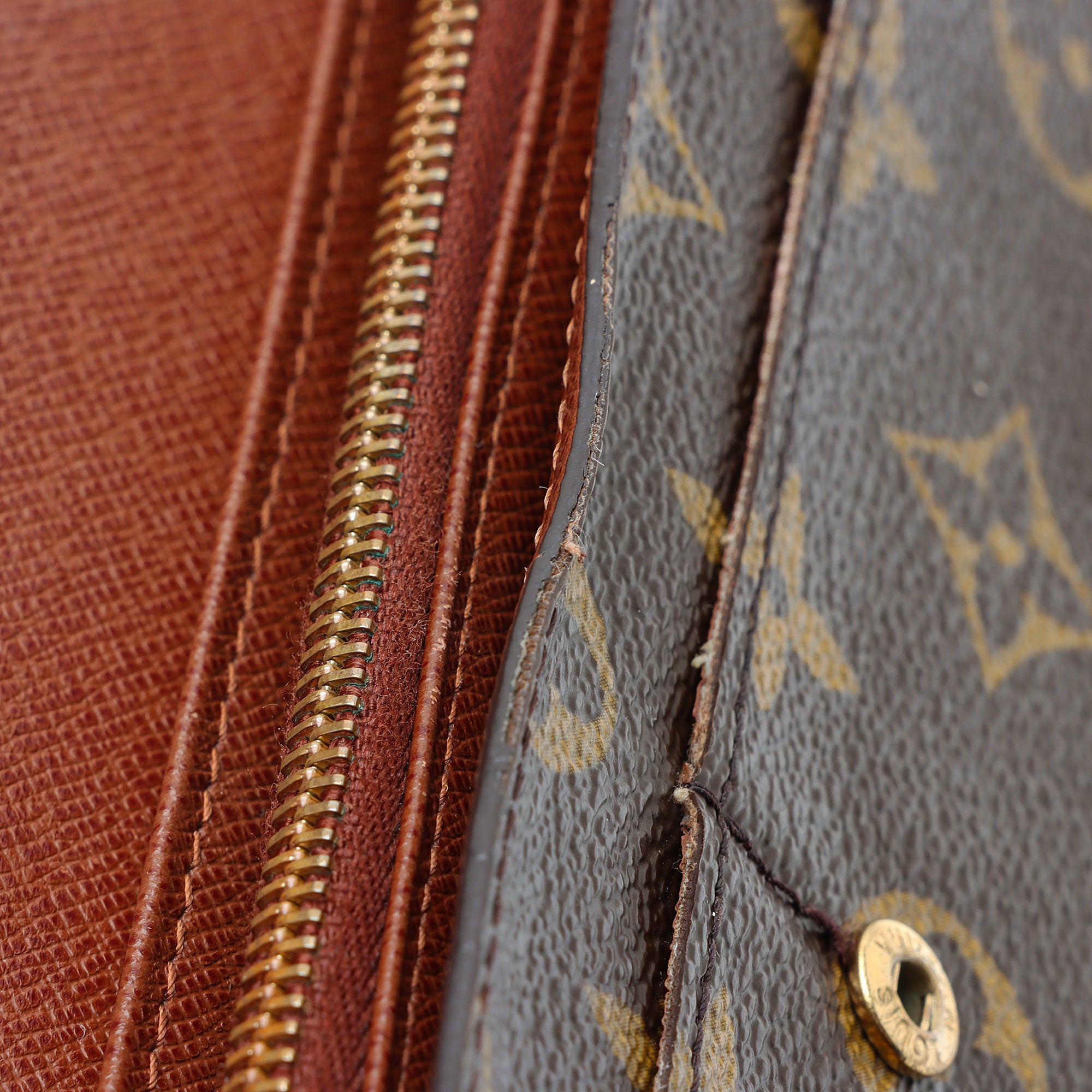 Louis Vuitton Vintage Monogram Canvas Sarah Wallet