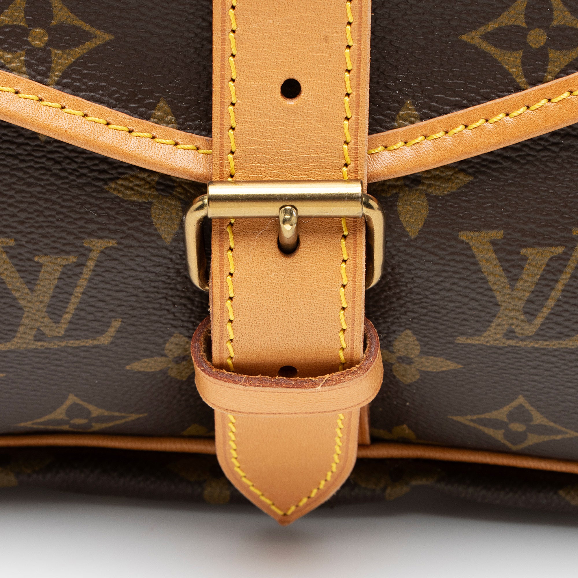 Louis Vuitton Vintage Monogram Canvas Saumur 35 Messenger