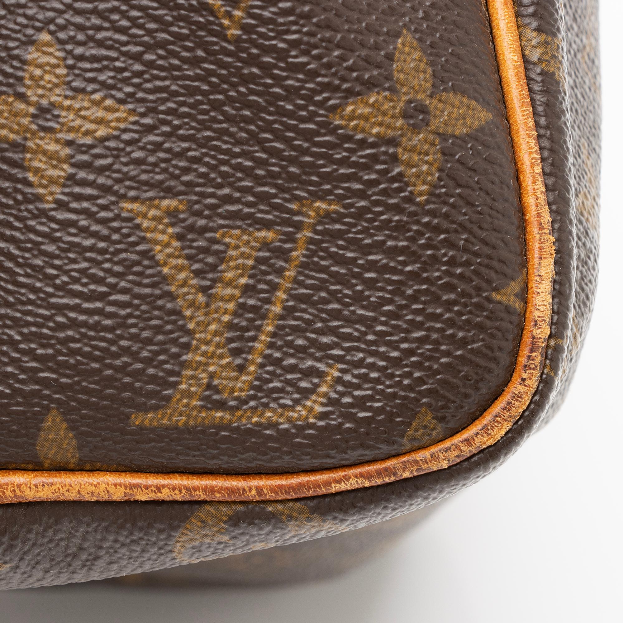 Louis Vuitton Vintage Monogram Canvas Speedy 25 Satchel (SHF-BMdwOf)