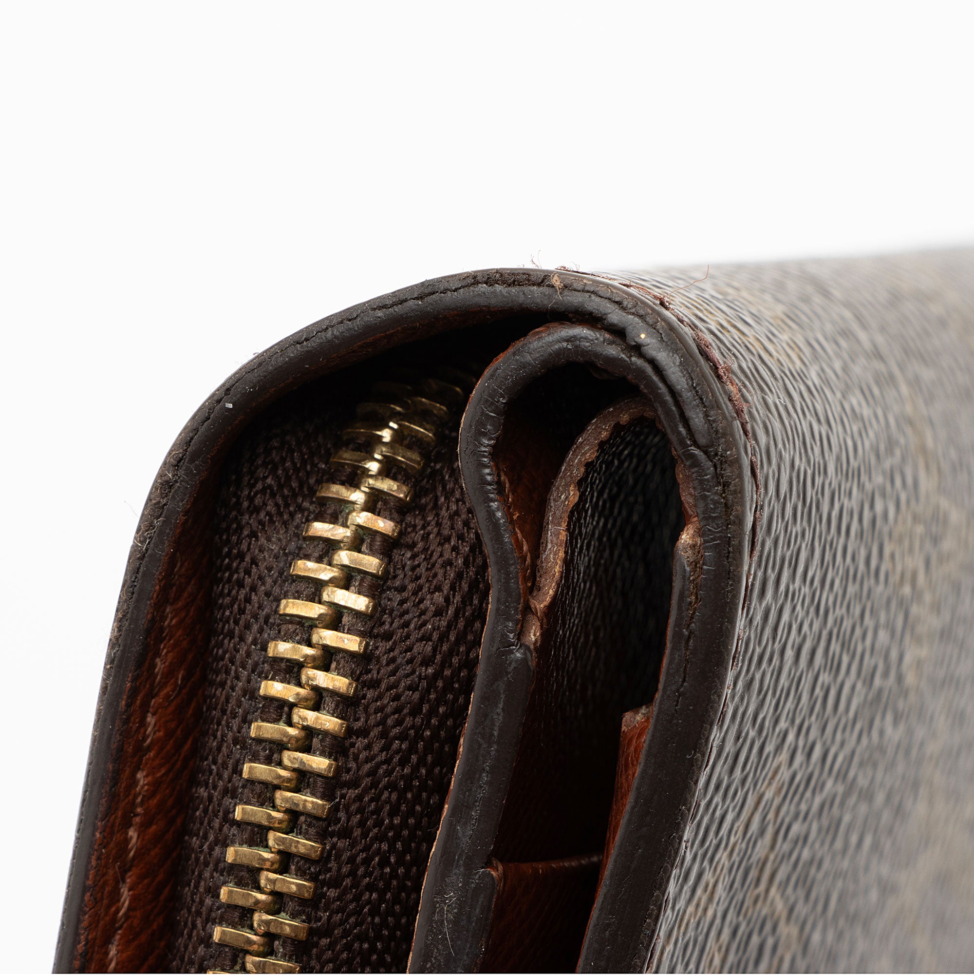 Louis Vuitton Vintage Monogram Canvas Zipped Compact Wallet