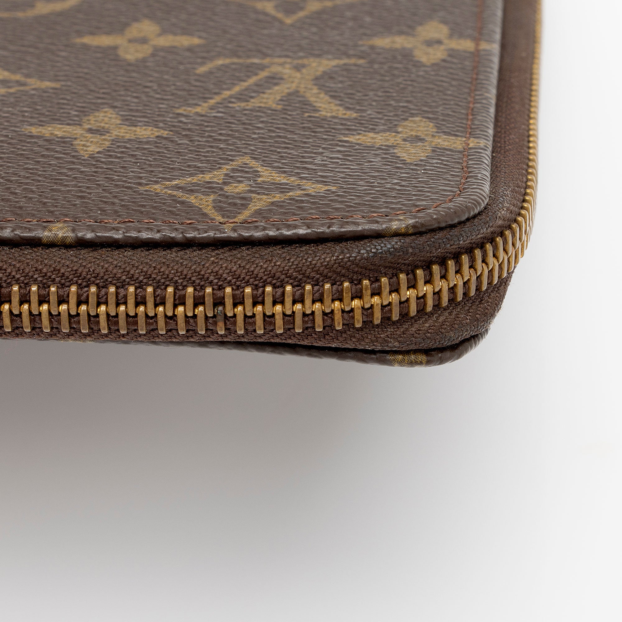 Louis Vuitton Vintage Monogram Canvas Zippy Agenda Cover - FINAL SALE