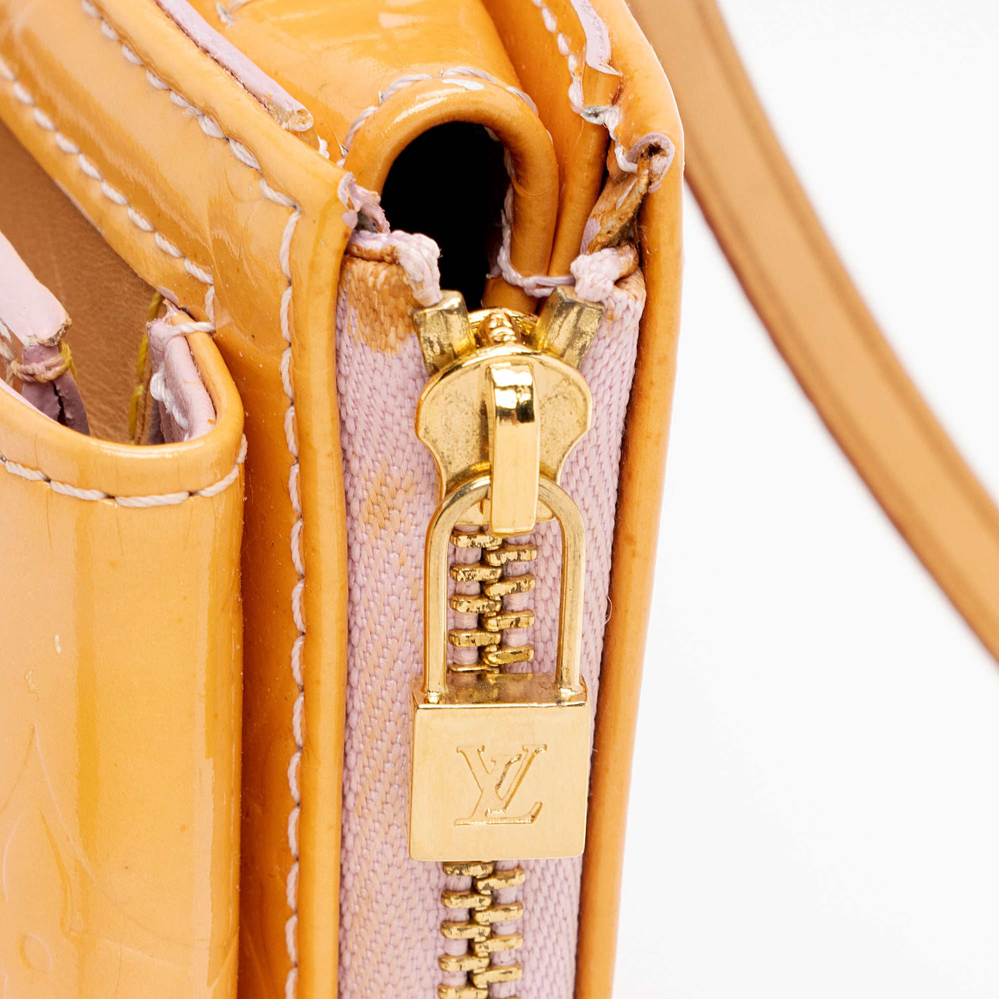 Louis Vuitton Vintage Monogram Vernis Mott Shoulder Bag (SHF-zLb1LX)