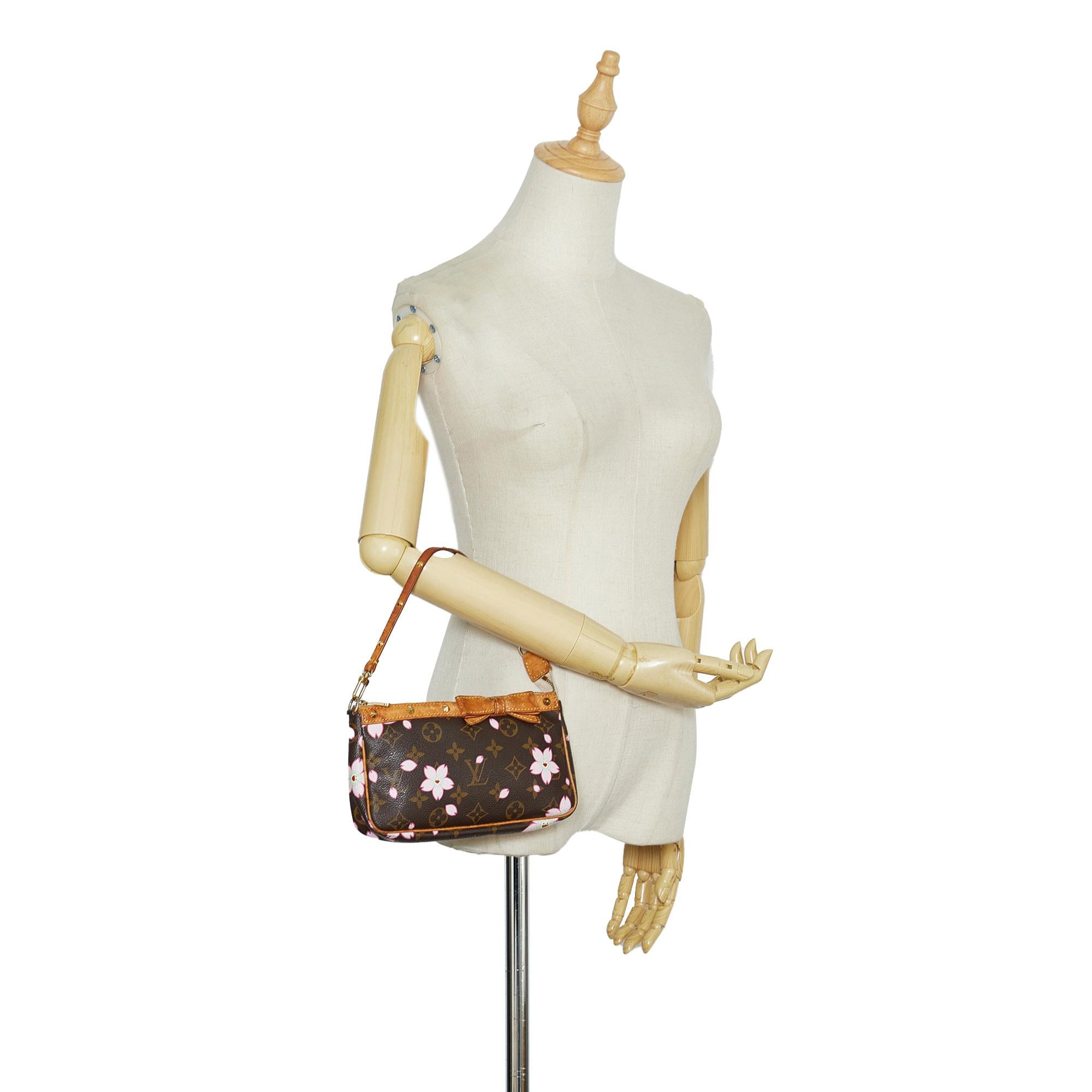 Louis Vuitton x Takashi Murakami Monogram Cherry Blossom Pochette Accessoires (SHG-RrgtNO)