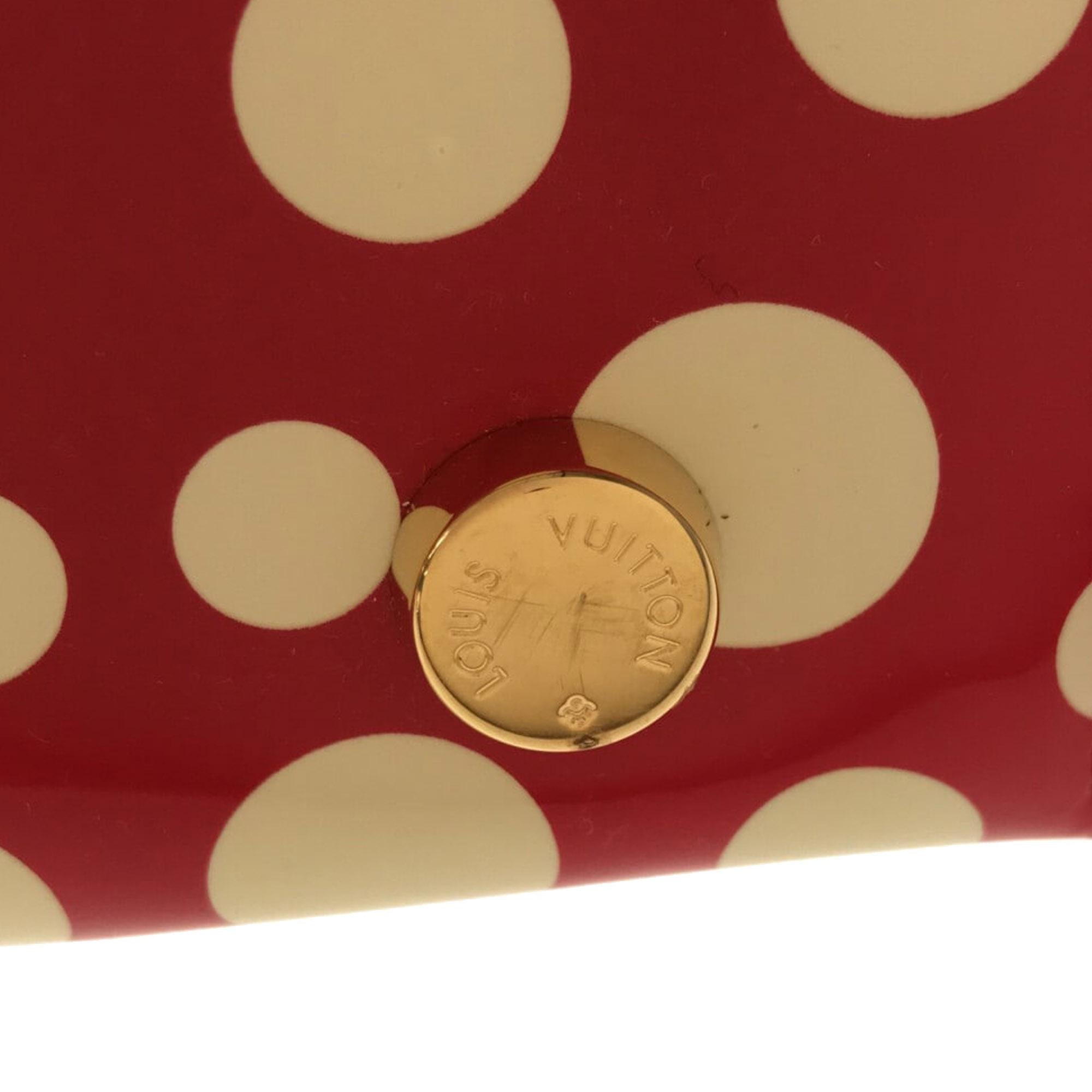Louis Vuitton x Yayoi Kusama Monogram Infinity Dots Lockit Vertical MM (SHG-t3OX0e)