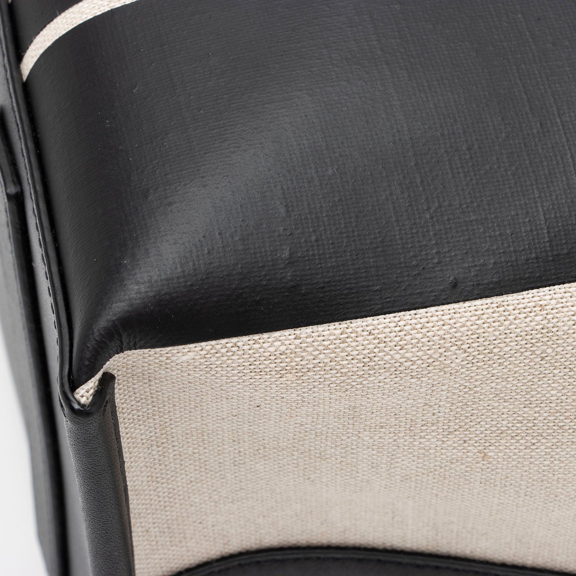 MCM Canvas Glitch Logo Aren Medium Shopper Tote (SHF-et7Nb7)