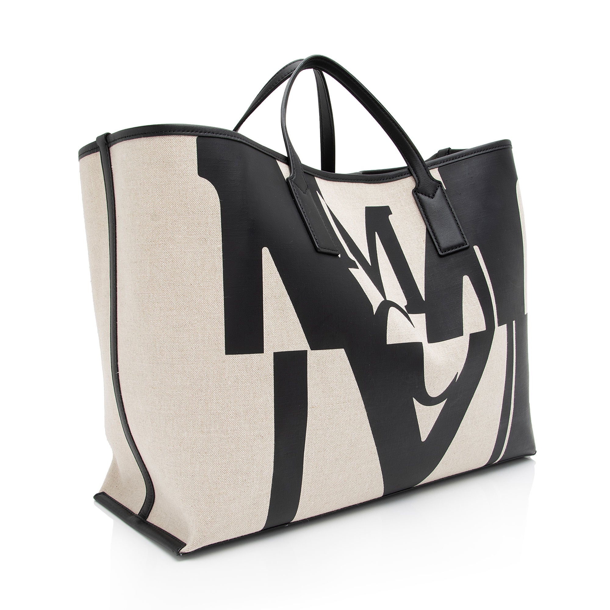 MCM Canvas Glitch Logo Aren Medium Shopper Tote (SHF-et7Nb7)