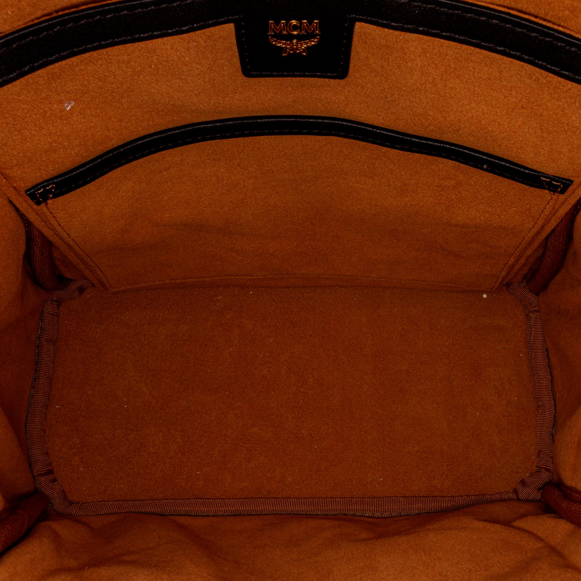MCM Studded Odeon Stark (SHG-35304)
