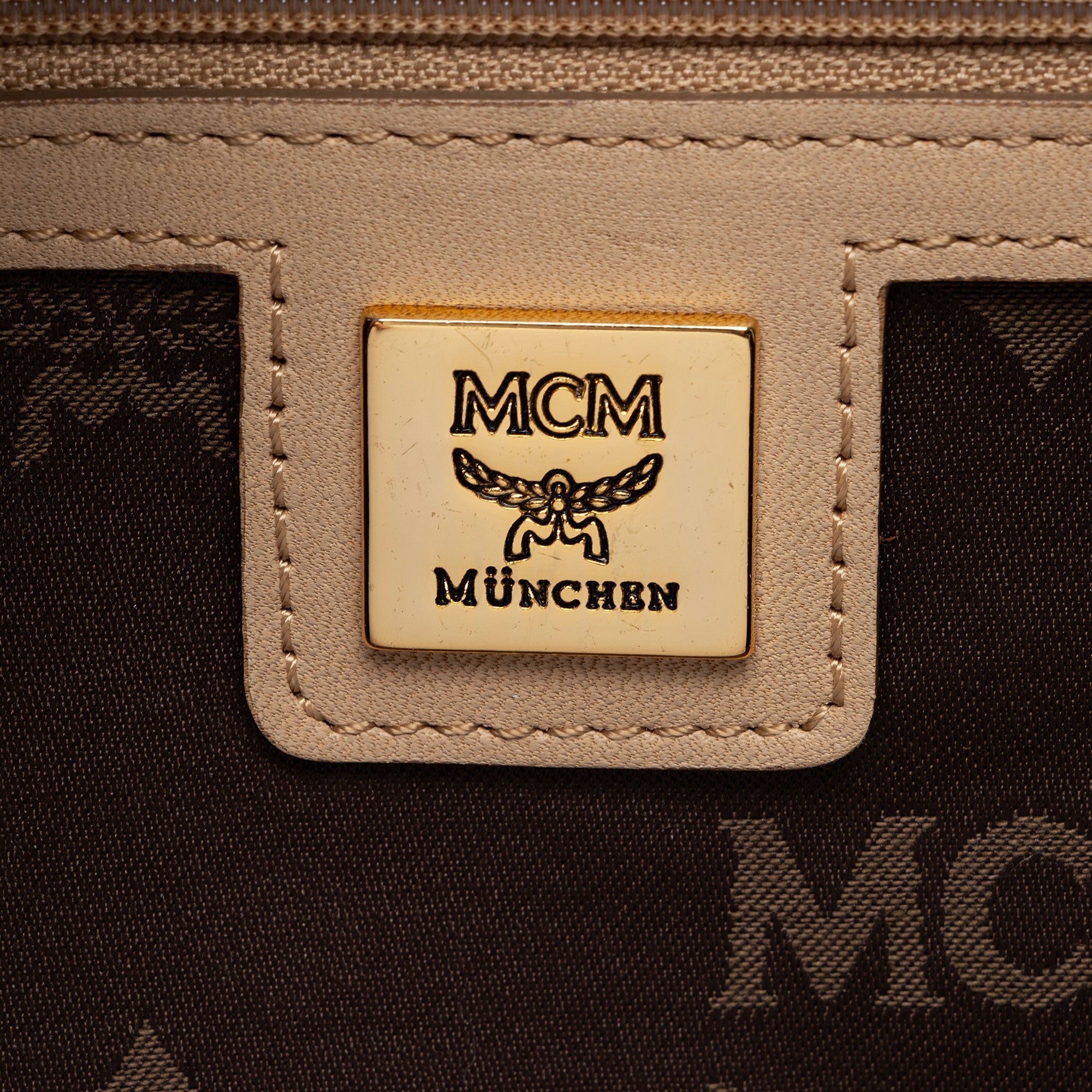 MCM Vintage Visetos Buckled Boston Bag (SHF-1mstCB)