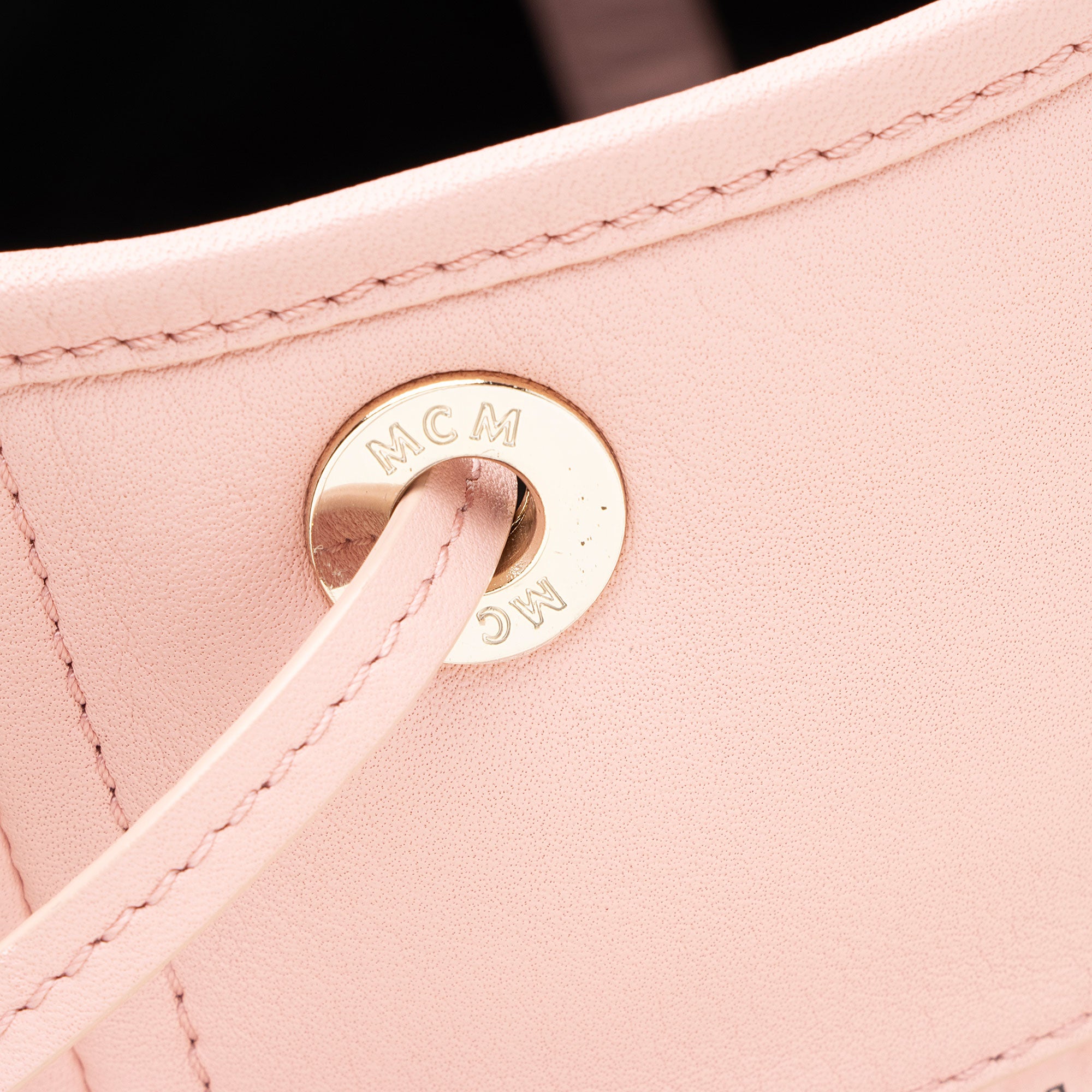 MCM Visetos Aren Medium Shopper Tote