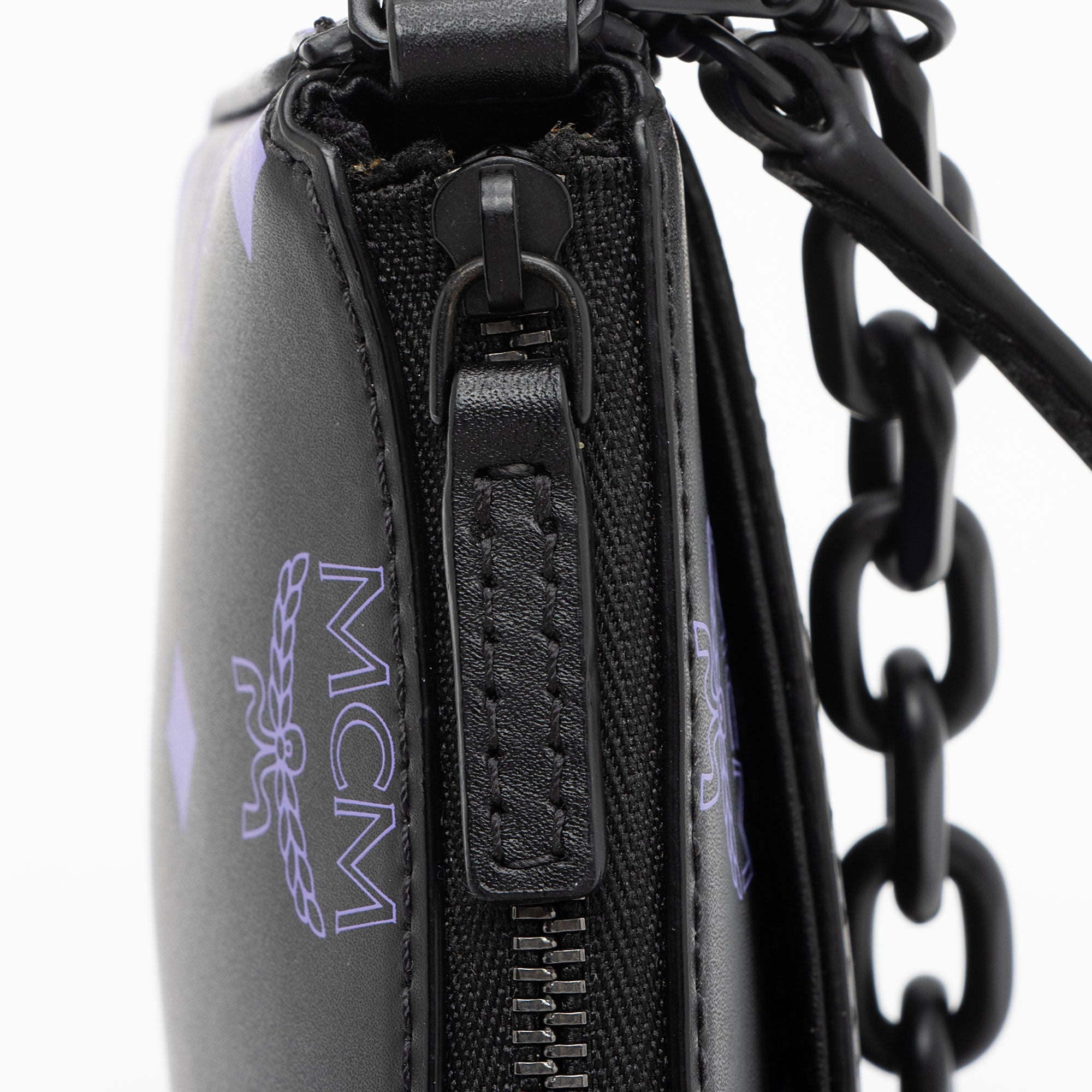 MCM Visetos Color Splash Chain Mini Crossbody (SHF-FJKtht)