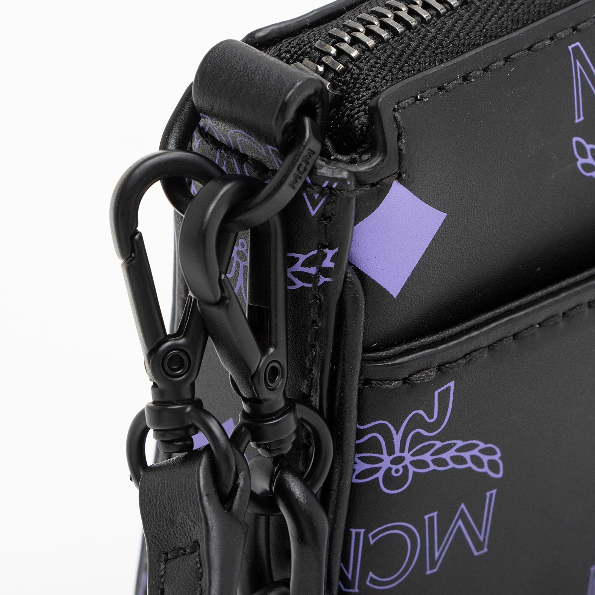 MCM Visetos Color Splash Chain Mini Crossbody (SHF-FJKtht)