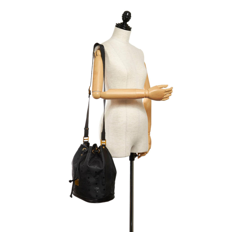 Chanel Vintage Crochet Bucket Bag (SHG-HX7aR1) – LuxeDH