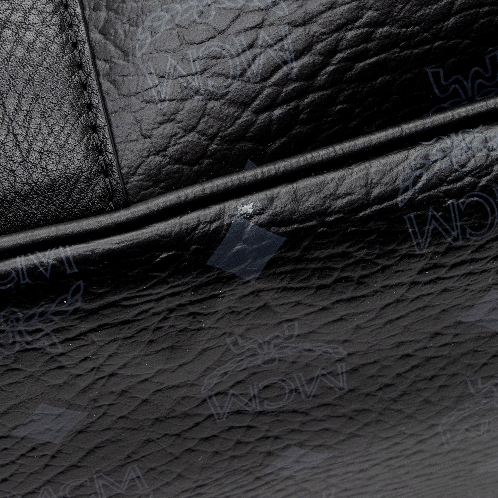 MCM Visetos Liz Reversible Large Shopper Tote with Pochette (SHF-rA95my)