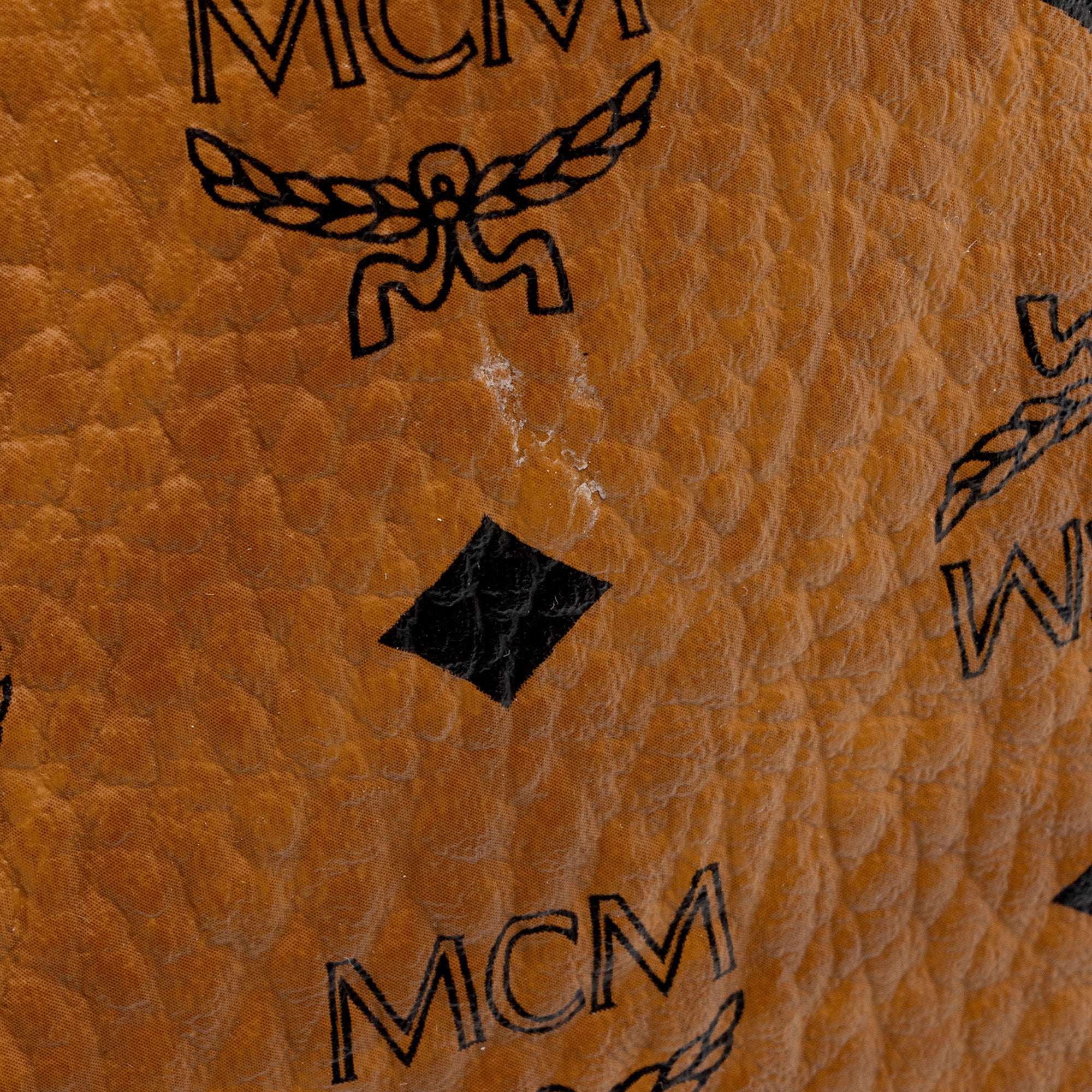 MCM Visetos Liz Reversible Medium Shopper Tote (SHF-5jbAX8)