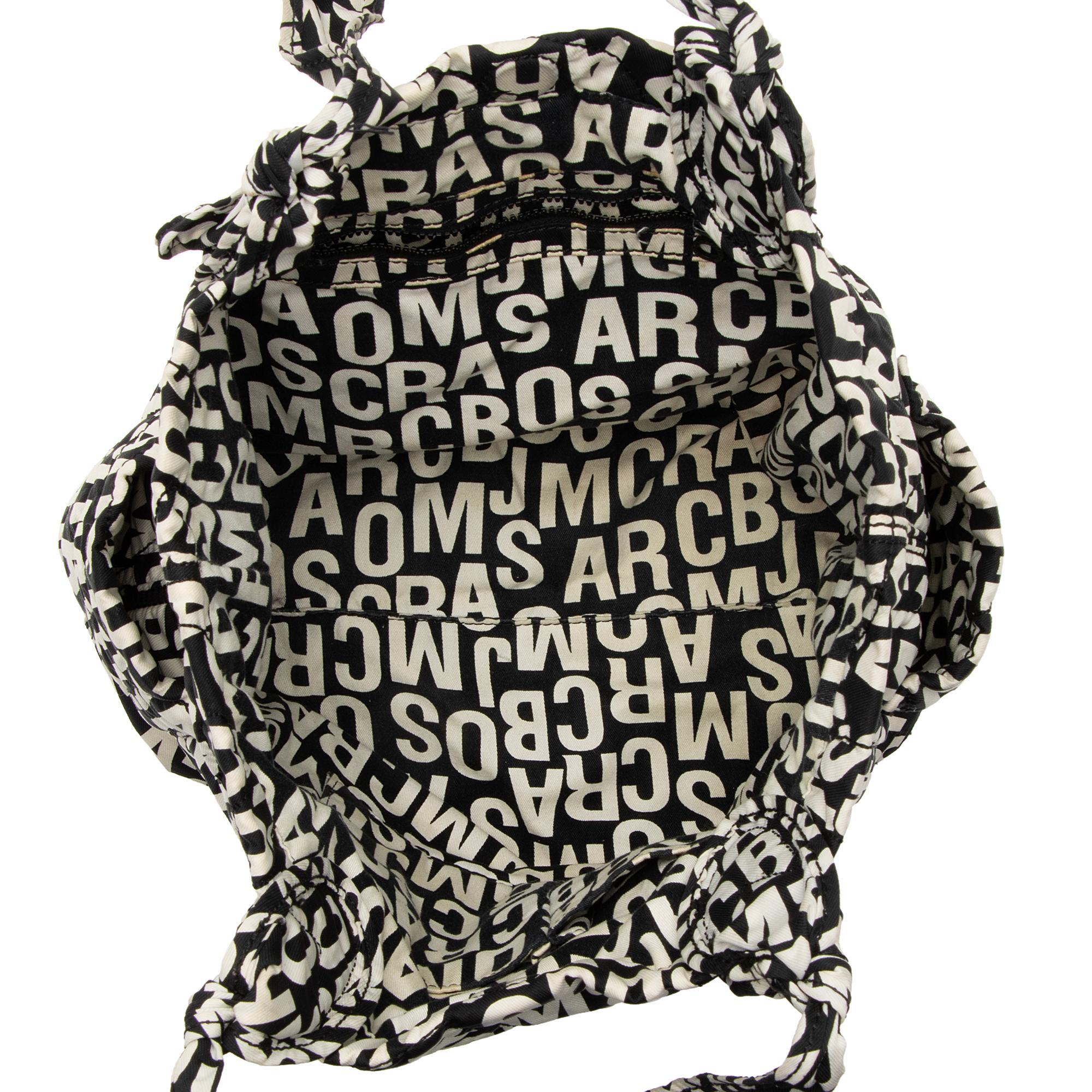 Marc By Marc Jacobs Quilted Nylon Logo Tote (SHF-QDW7AZ)