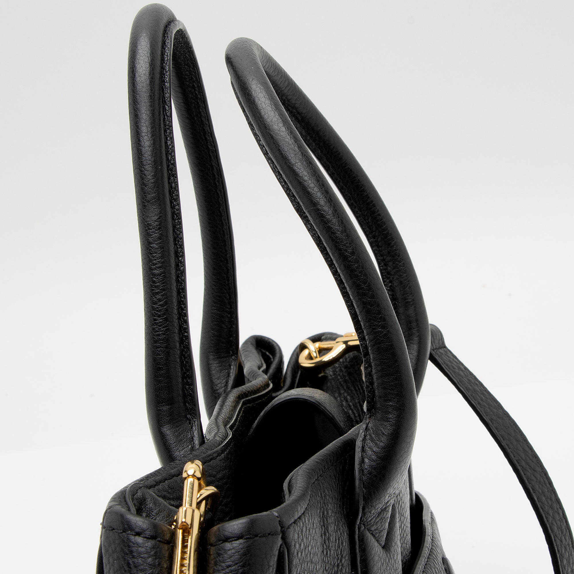 新品【MARC JACOBS】Empire City レザーショルダーバッグ　黒 Marc Jacobs Empire City Mini Messenger Leather Crossbody Bag