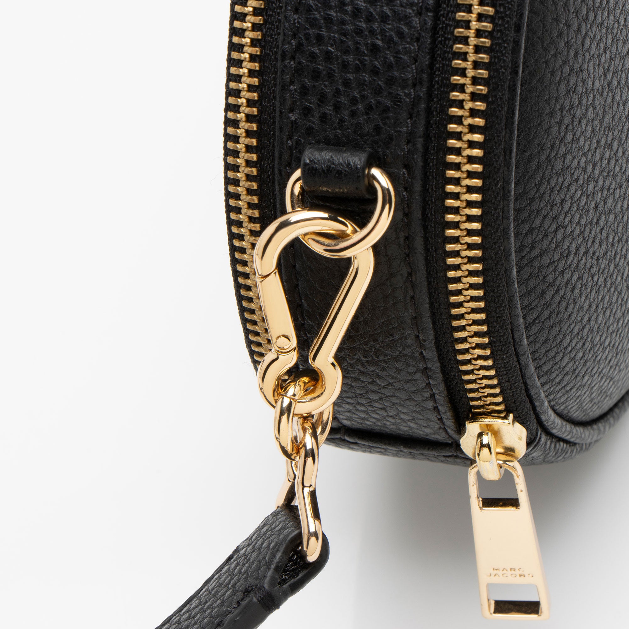 Marc Jacobs Leather Rewind Round Crossbody (SHF-CFaSaO)