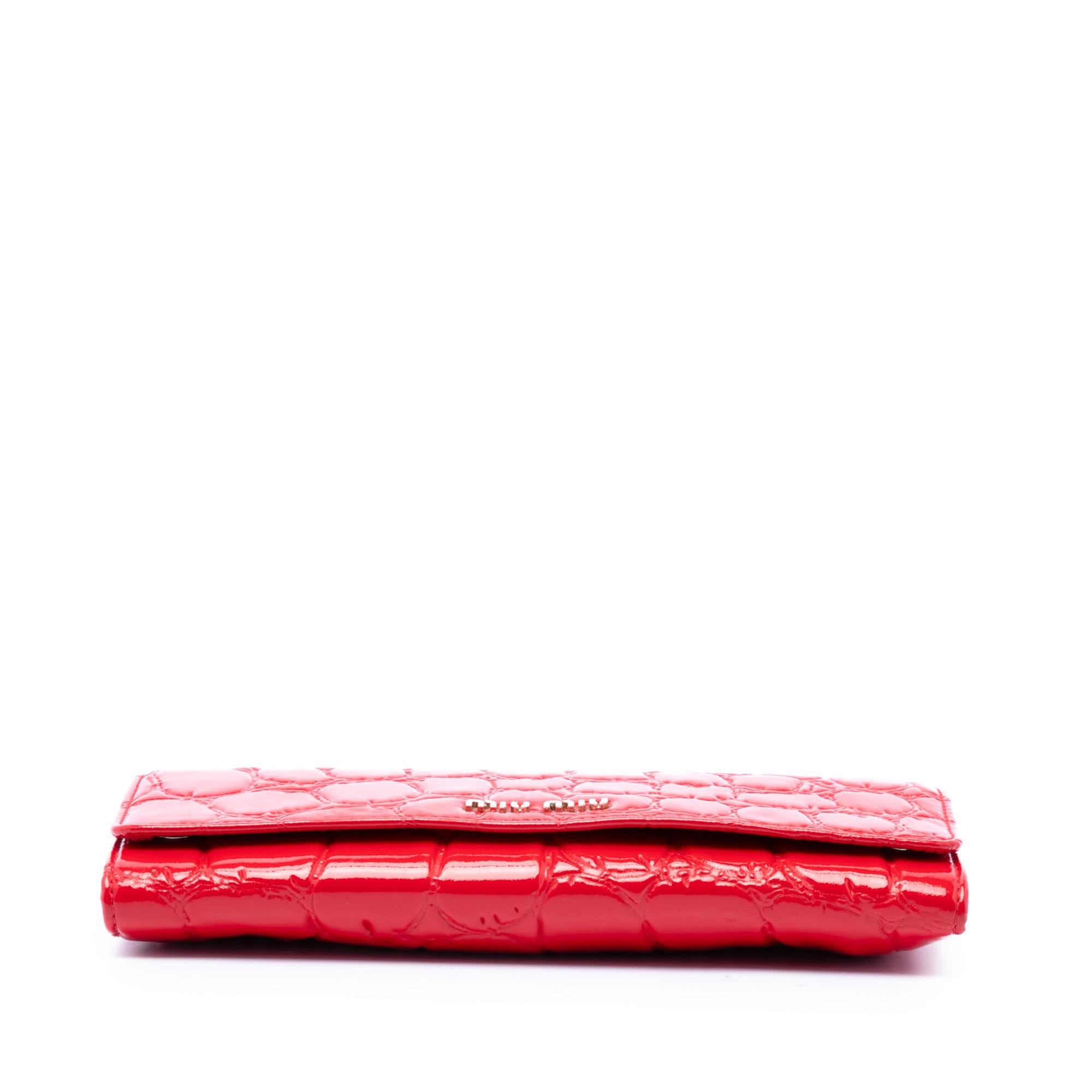 Miu Miu Croc Embossed Patent Wallet On Chain