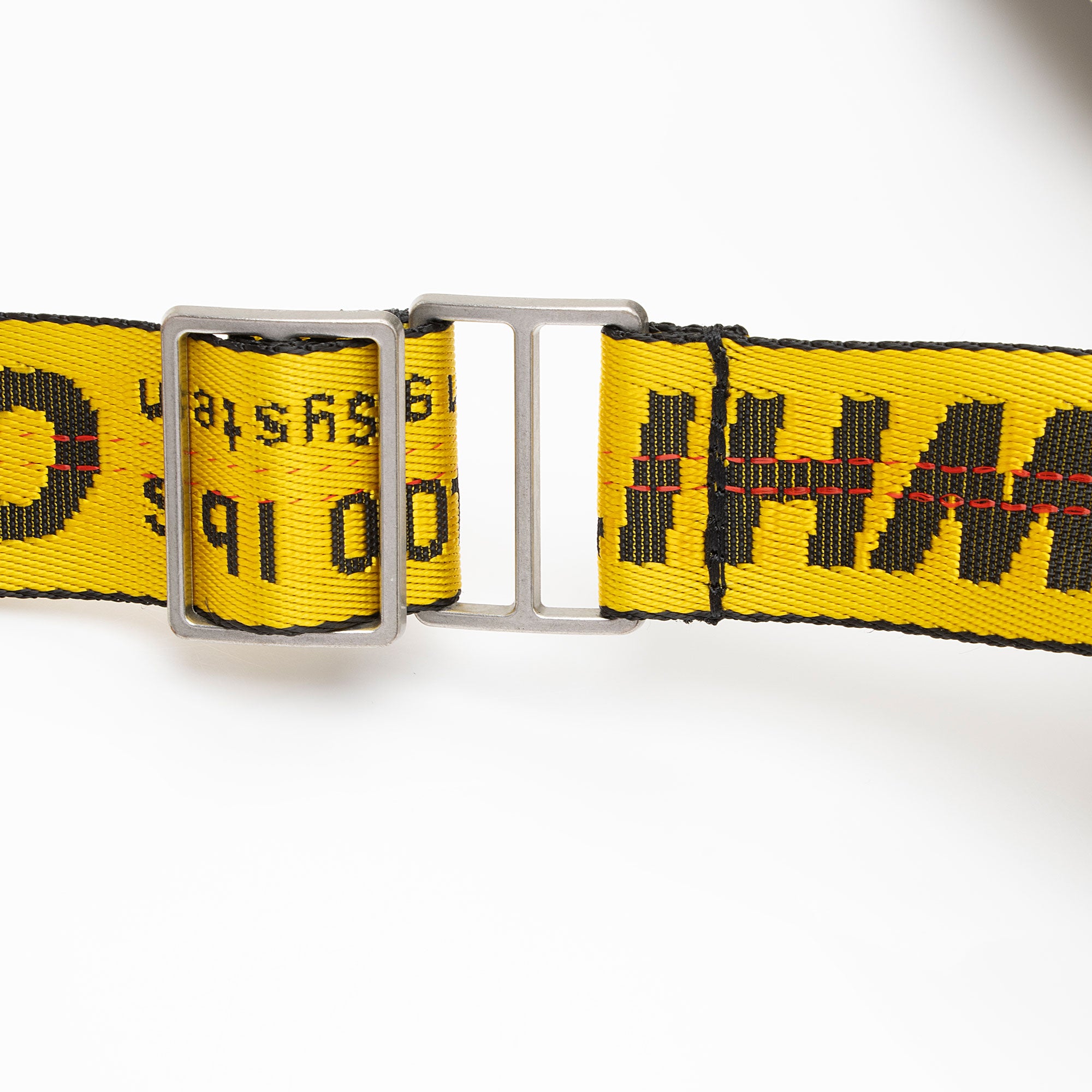 Off-White Canvas Camouflage Tote (SHF-ER0MpX)