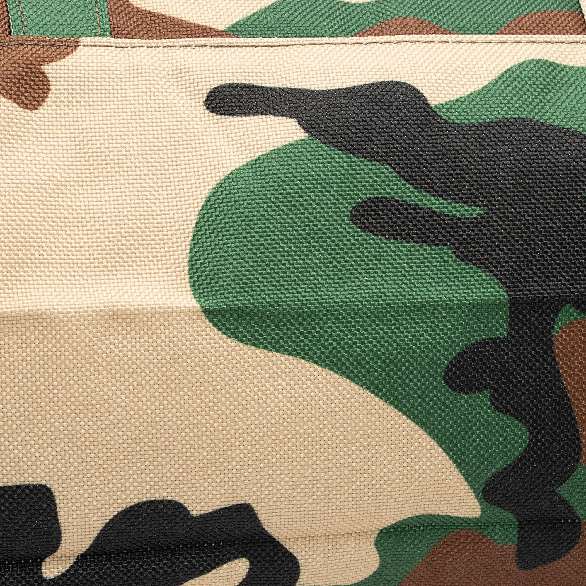 Off-White Canvas Camouflage Tote (SHF-ER0MpX)