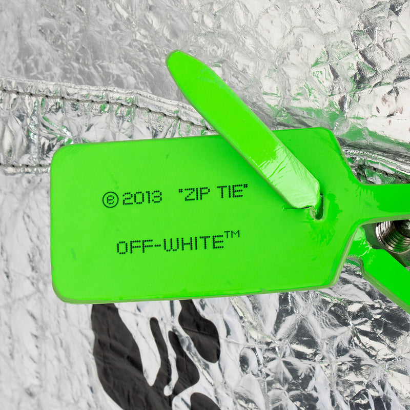 Off-White Metallic Leather Commercial Hand Off Tote (SHF-neYMTS)