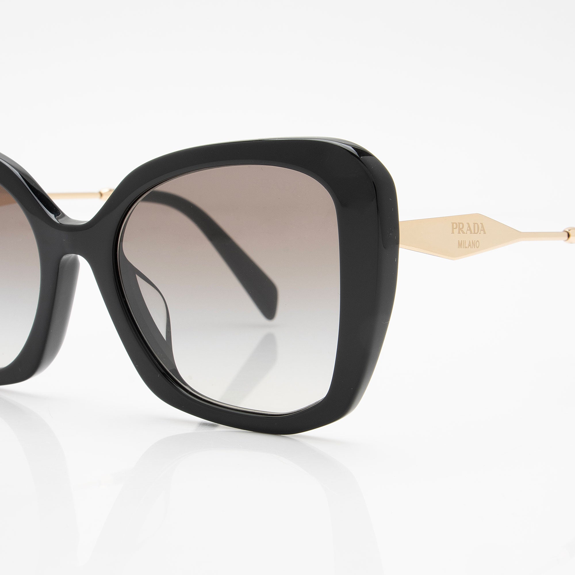 Prada Butterfly Sunglasses (SHF-NYhEhM)