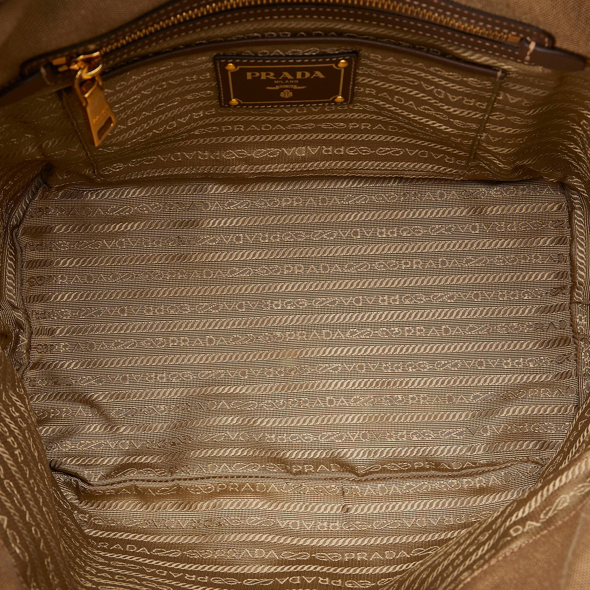 Prada Canapa Logo Satchel (SHG-vEJluG)