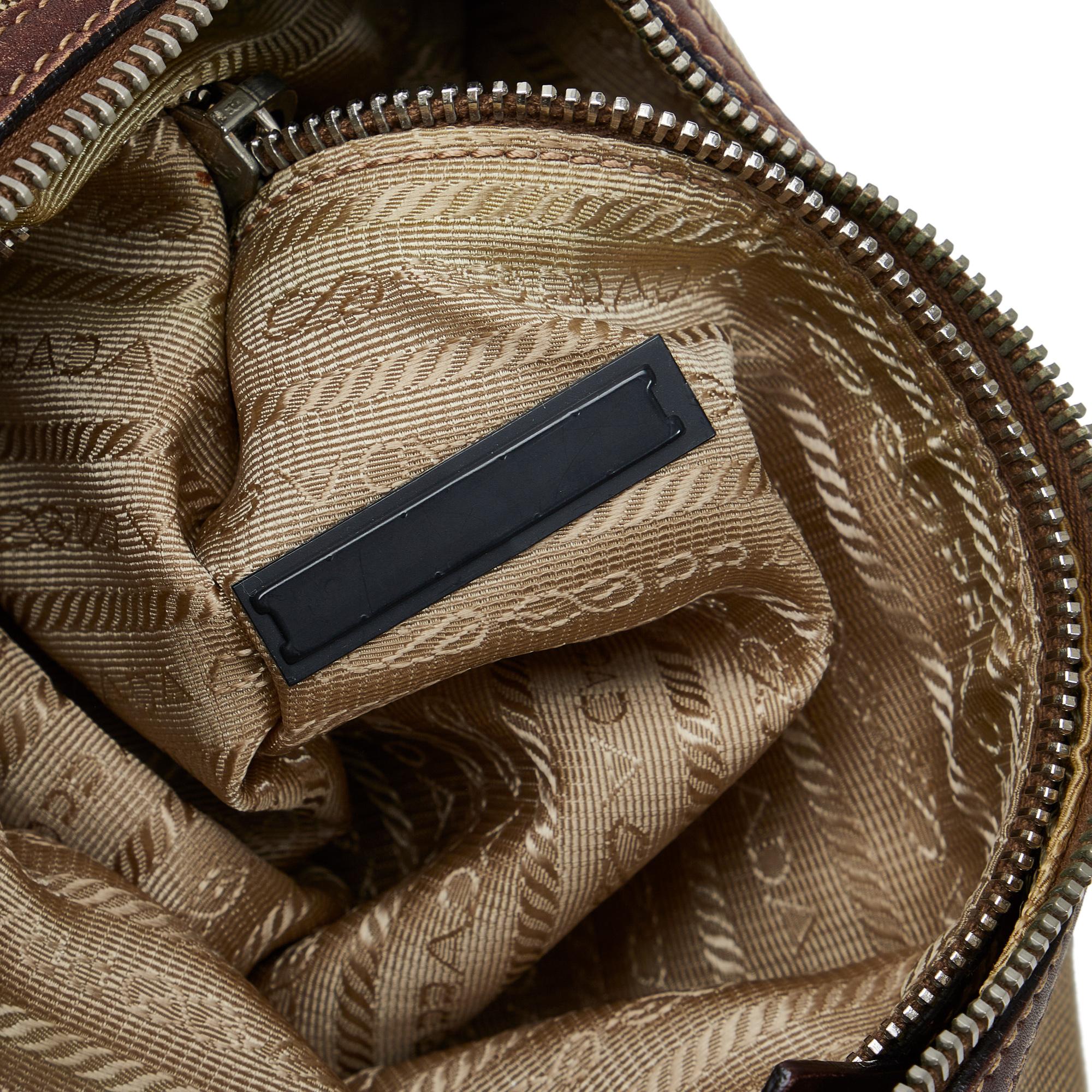 Prada Canapa Logo Shoulder Bag (SHG-p9ychY)