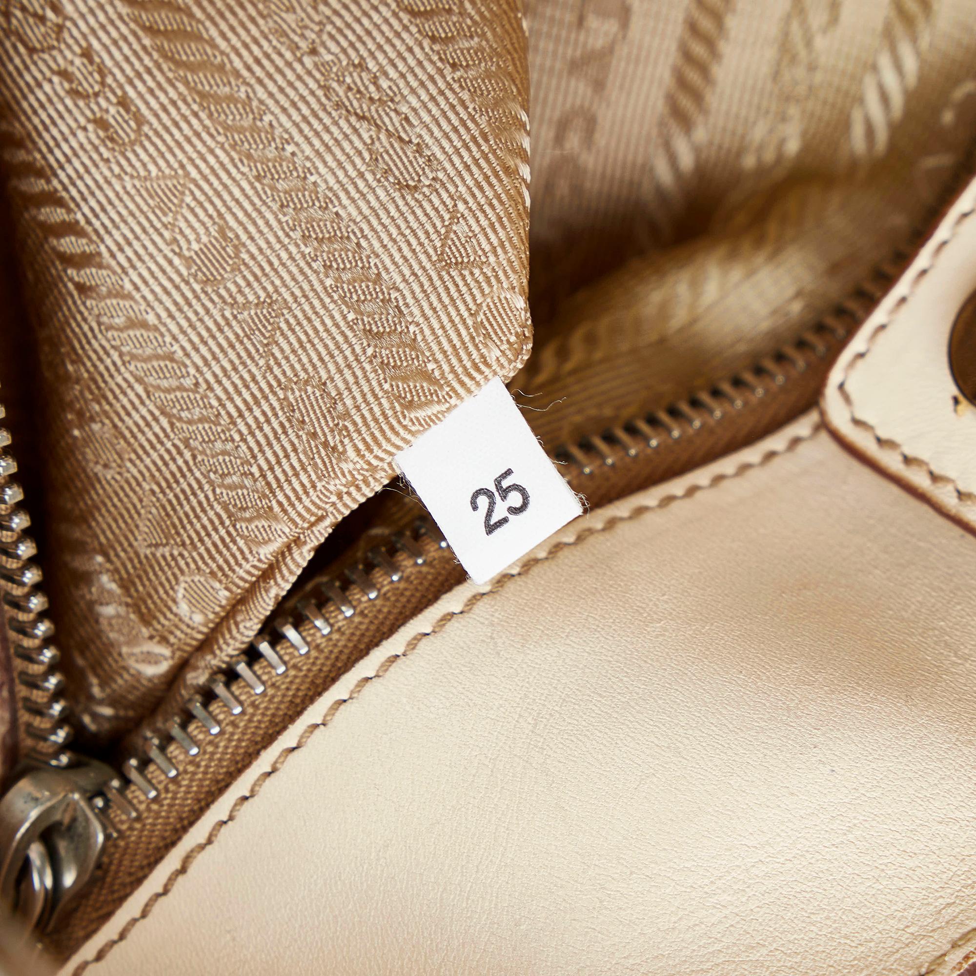 Prada Canapa Logo Shoulder Bag (SHG-dmbYPU)