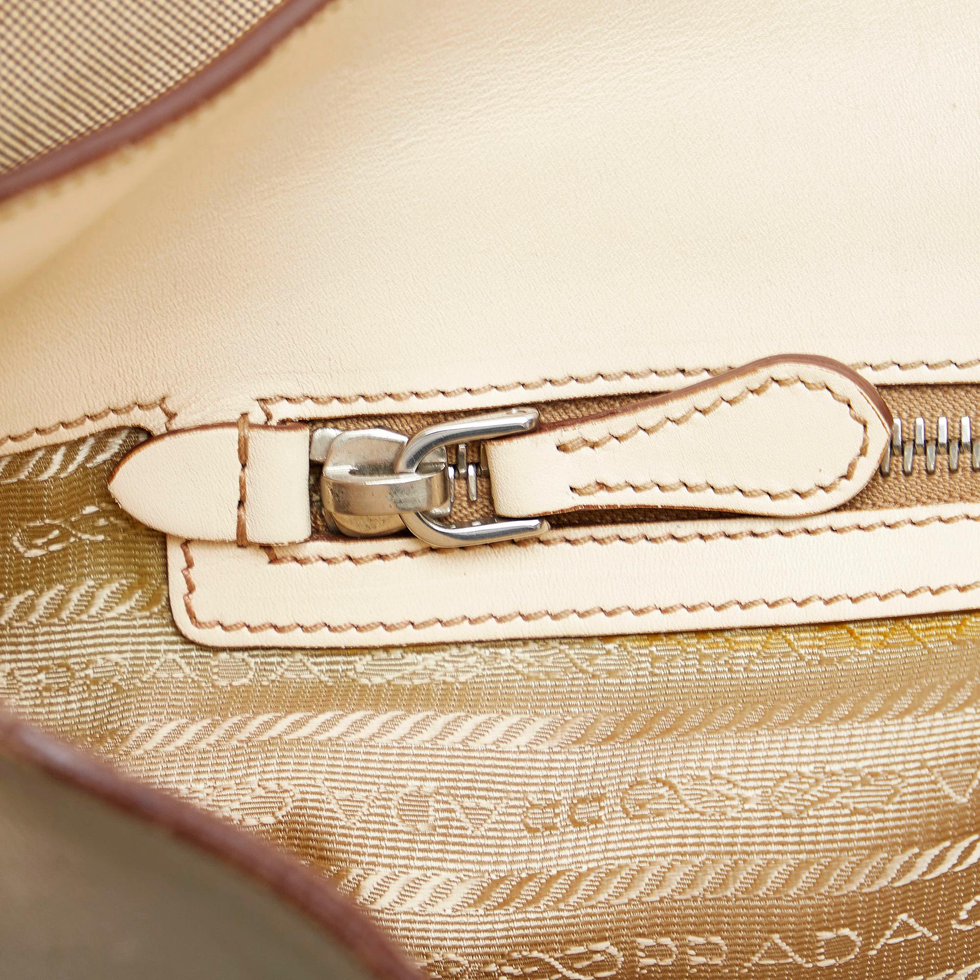 Prada Canapa Logo Shoulder Bag (SHG-dmbYPU)