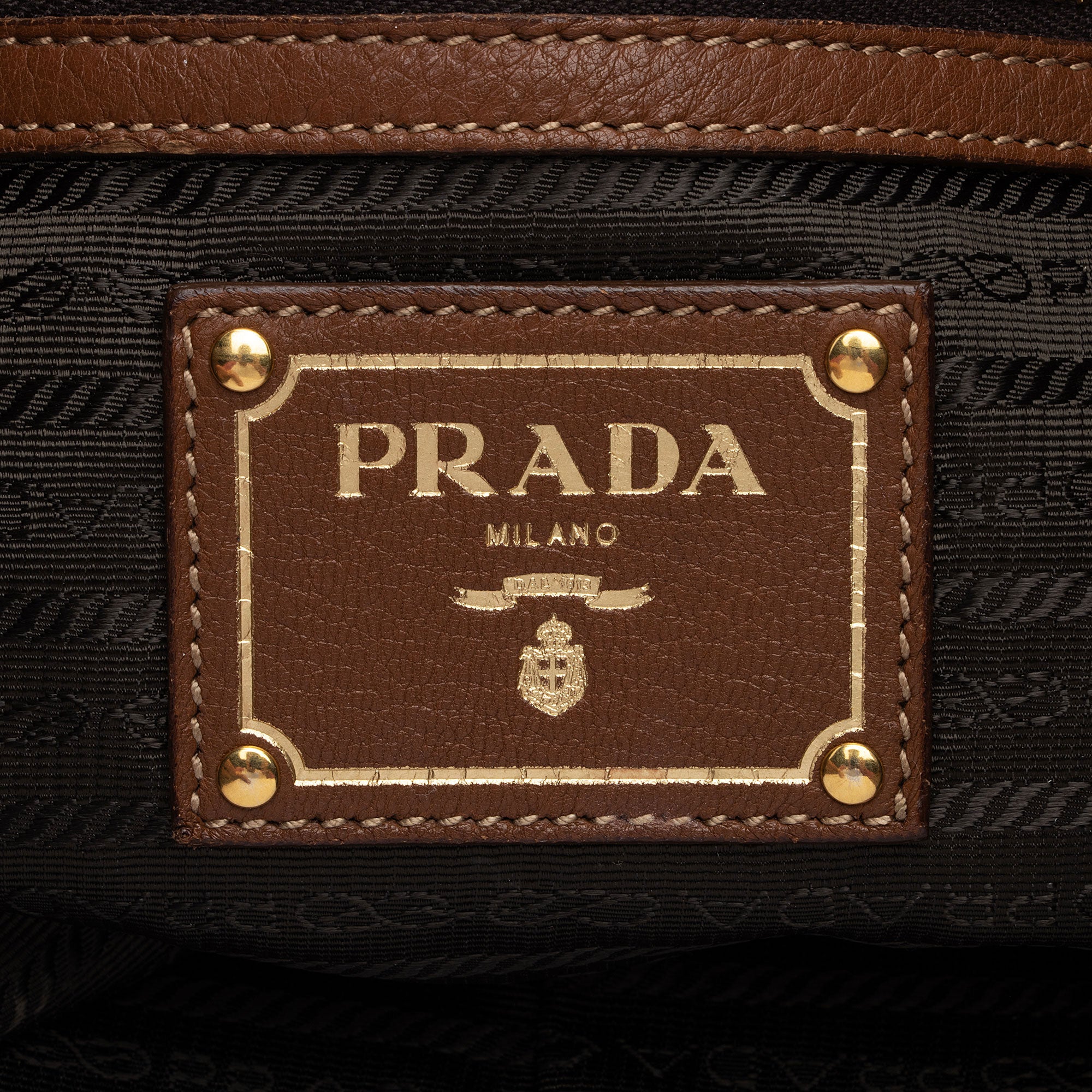 Prada Cervo Sacca 2 Manici Shoulder Bag (SHF-otdjn1)