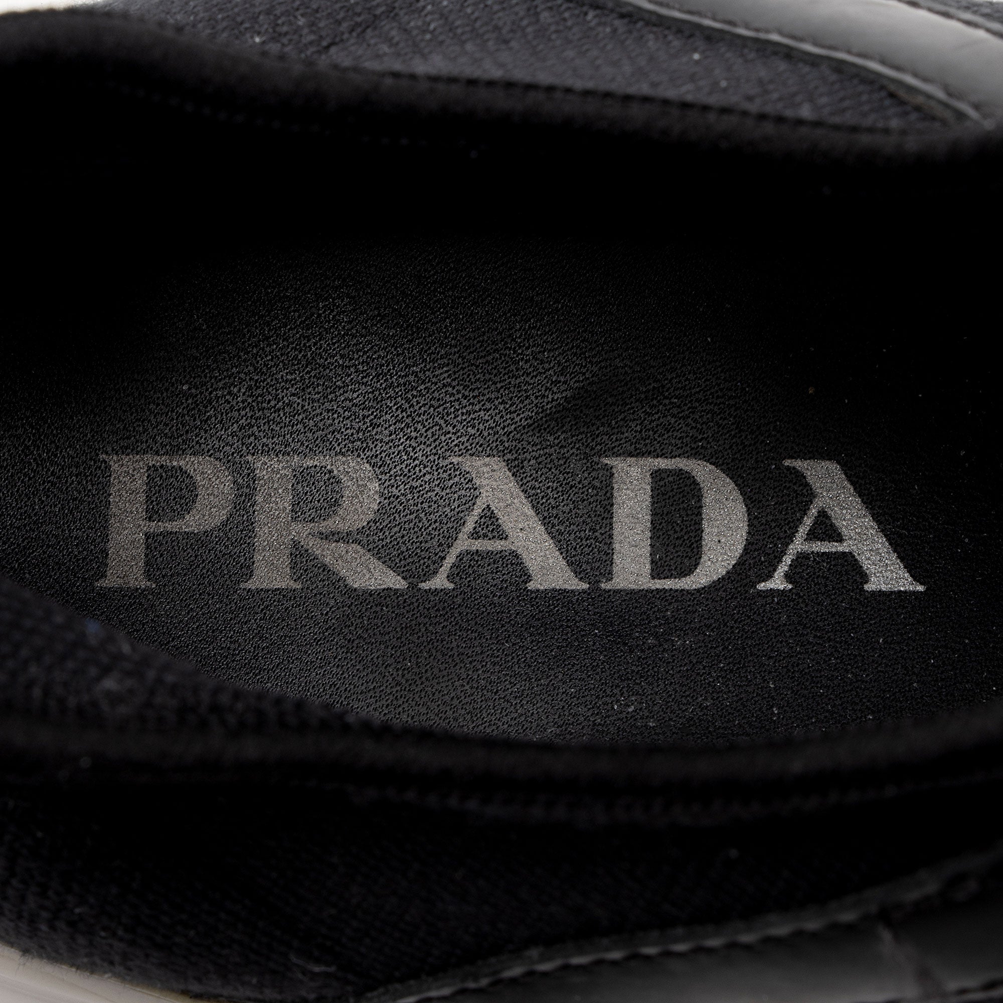 Prada Knit Logo Sneakers - Size 6.5 / 36.5 (SHF-cXSbGD)